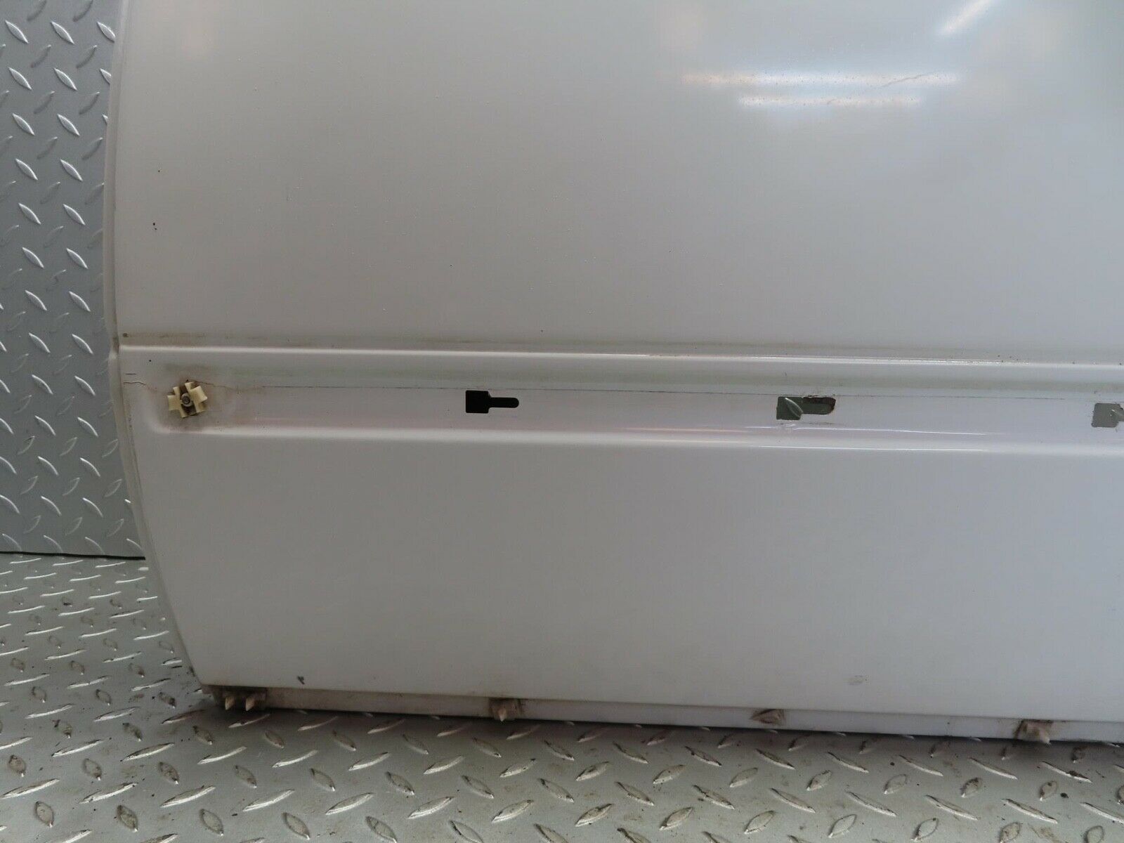 16211 Mercedes-Benz W124 260E Rear Left Door