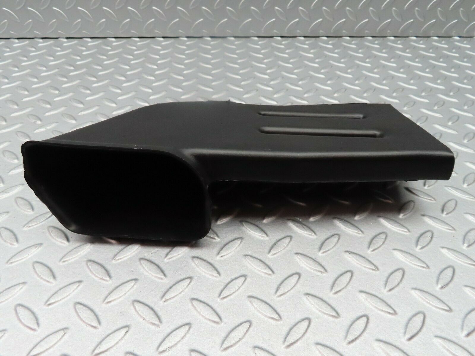 5360 Mercedes-Benz W124 230E Ventilation Air Duct Left 1248310346