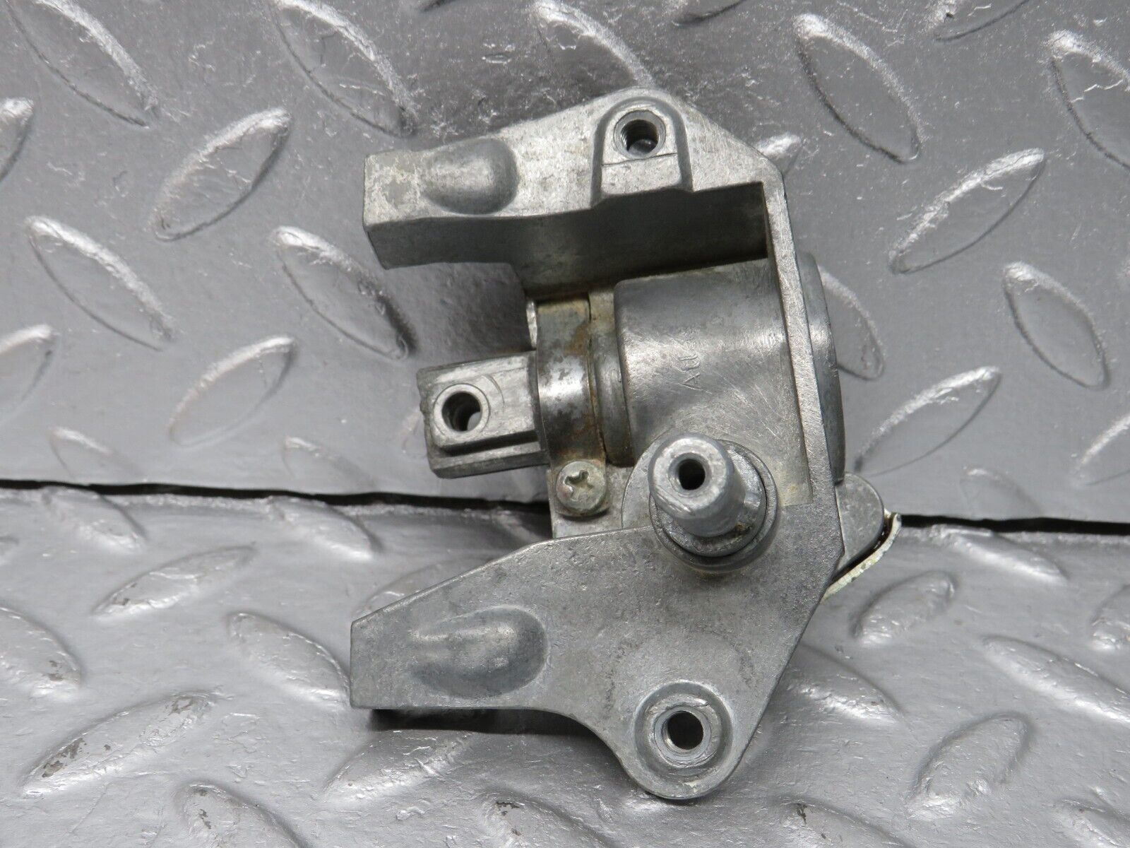 40258 Mercedes-Benz W110 230 Vent Window Regulator Left Side