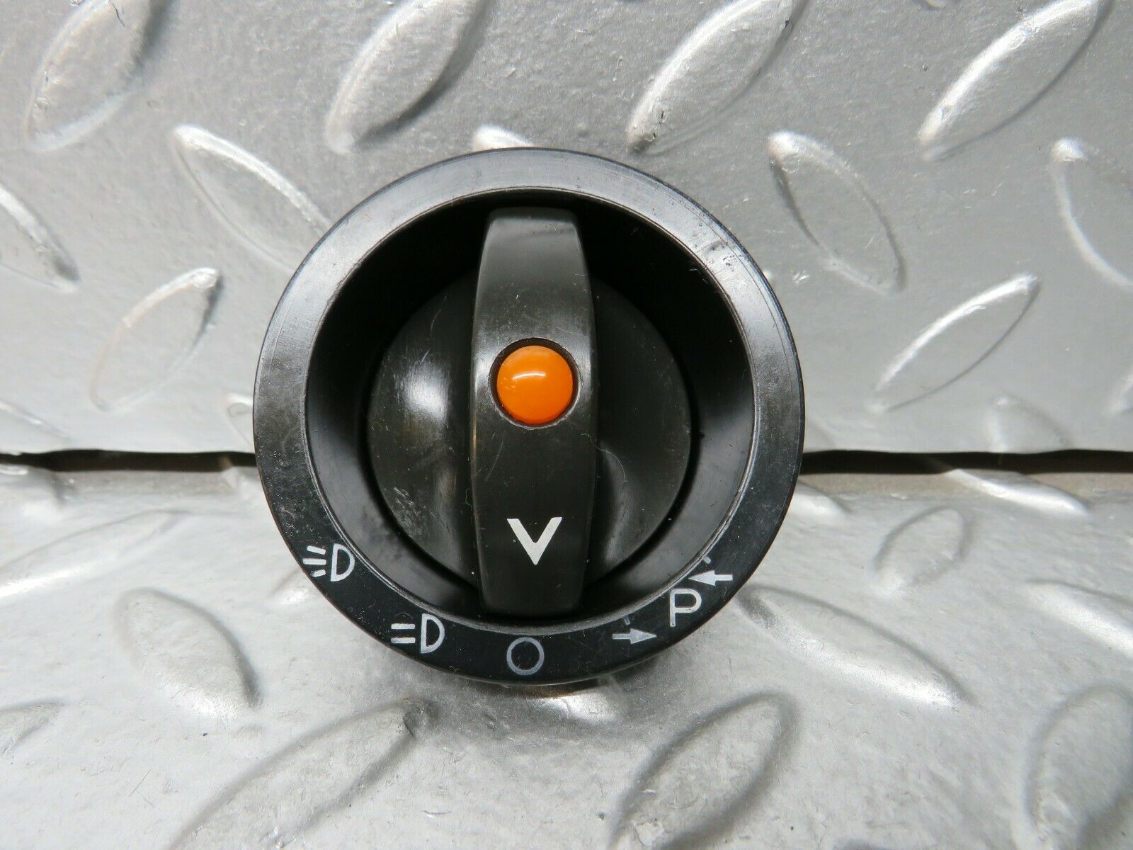 23802 Mercedes-Benz C107 450SLC Coupe Headlight Switch Black Collar And Knob