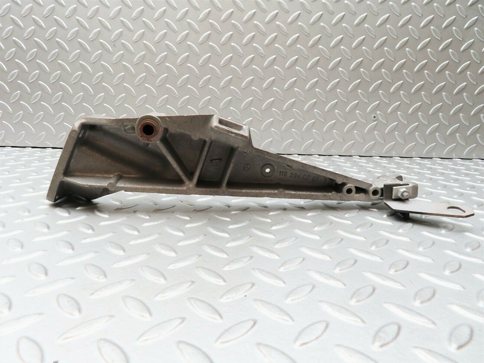 4773 Mercedes-Benz W114 280CE Coupe Brake Pedal Bracket 1152940701