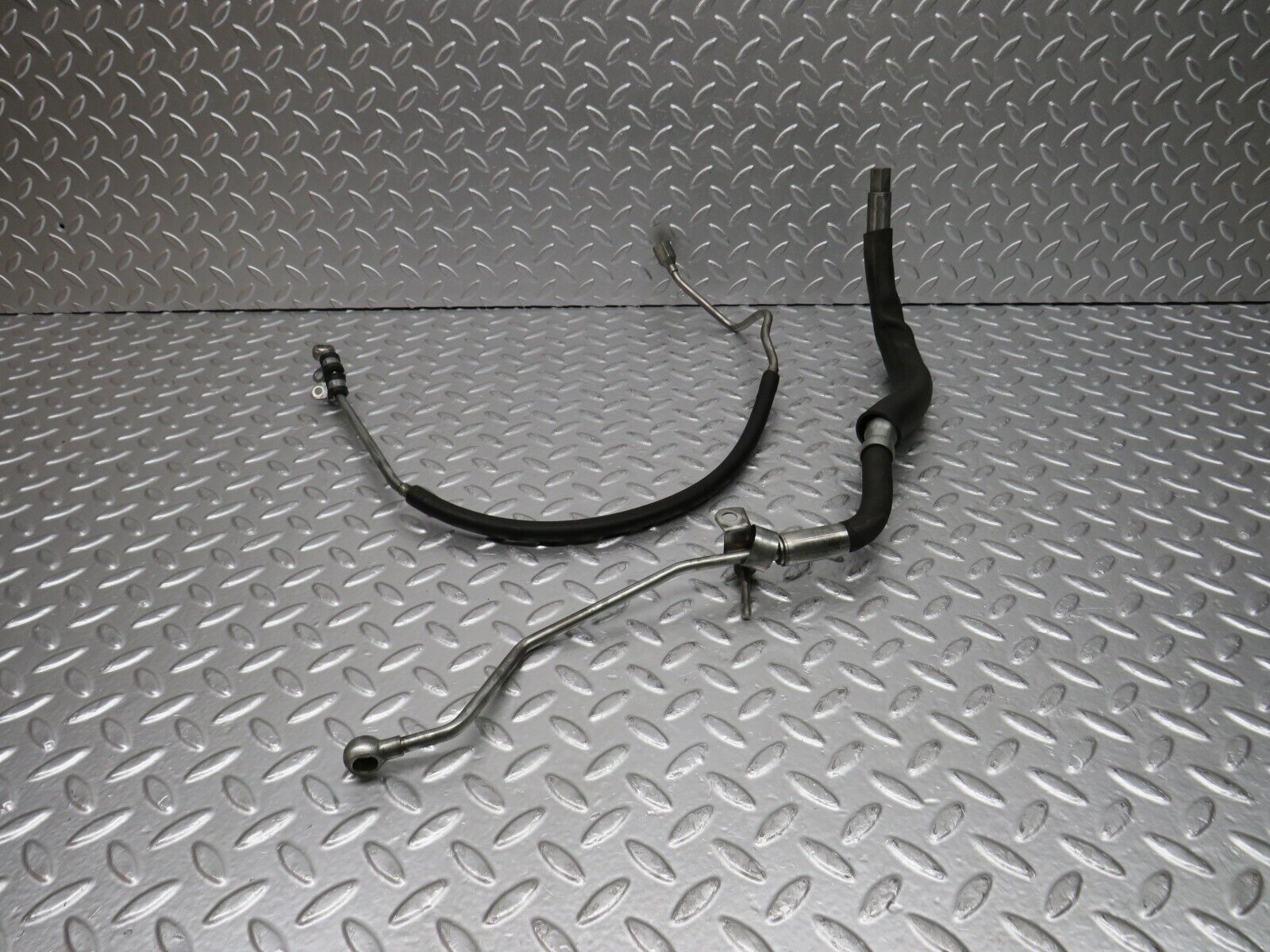 31503 Mercedes-Benz S124 220TE Wagon Fuel Hose Pipe