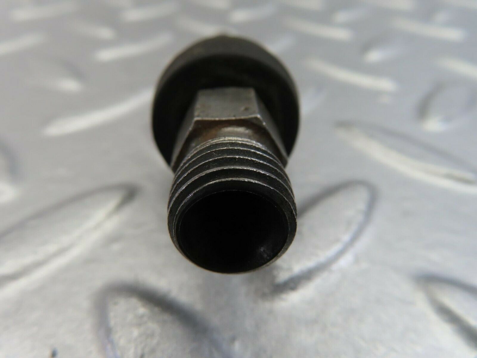 9805 Mercedes-Benz C123 280CE Coupe Fuel Injector Bosch 0437502010