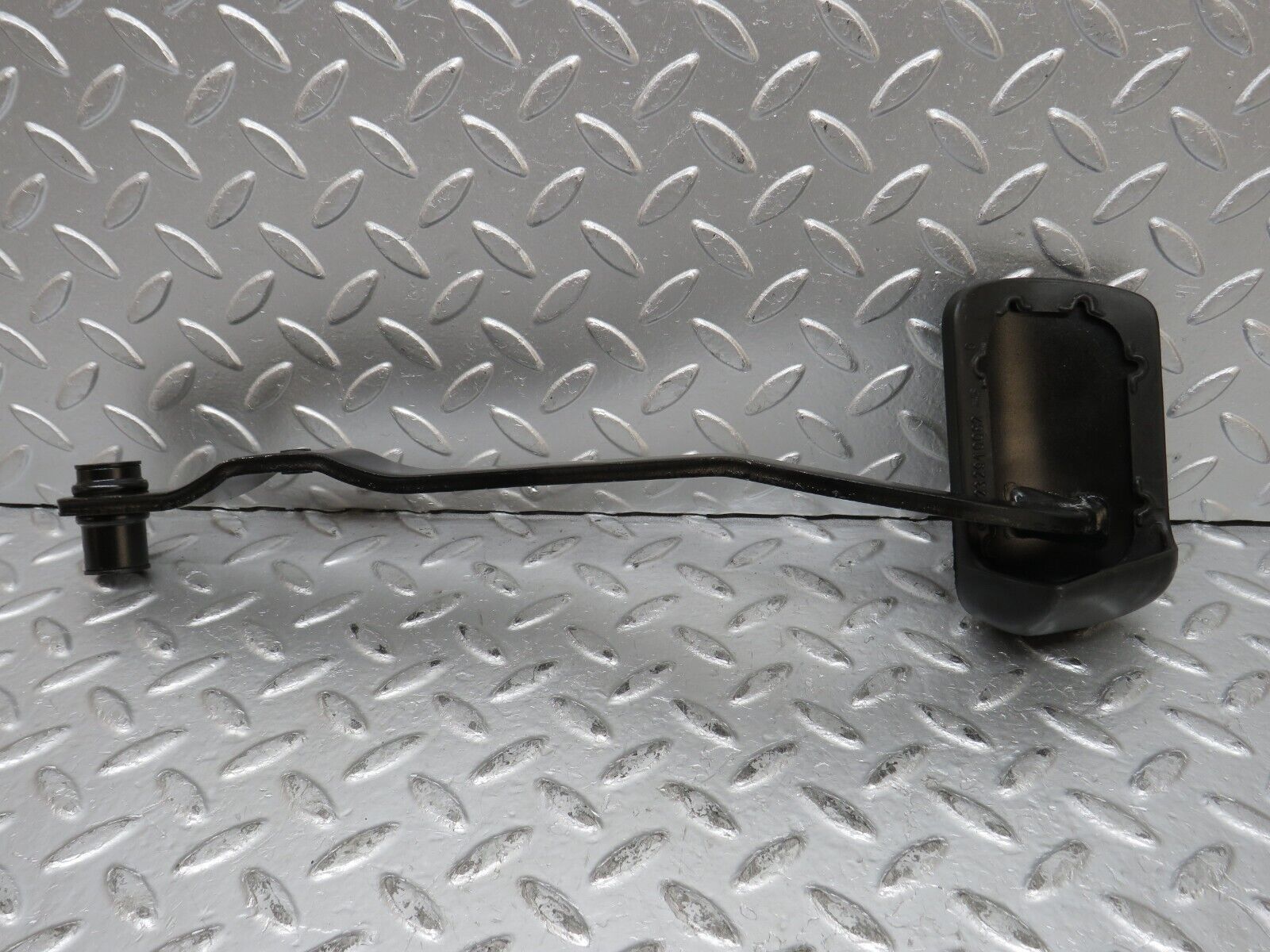 32136 Mercedes-Benz W123 230E Brake Pedal With Rubber 1232910082