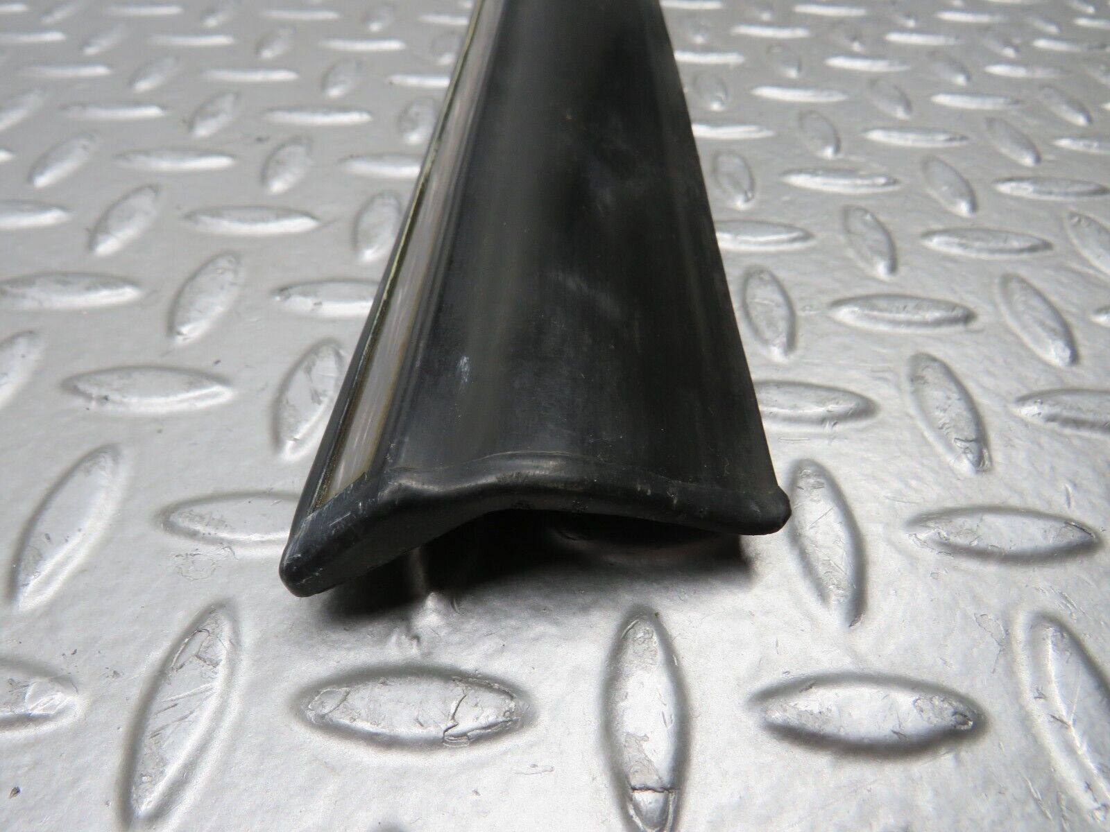 28615 Mercedes-Benz W123 280E Front Left Door Lower Moulding Trim