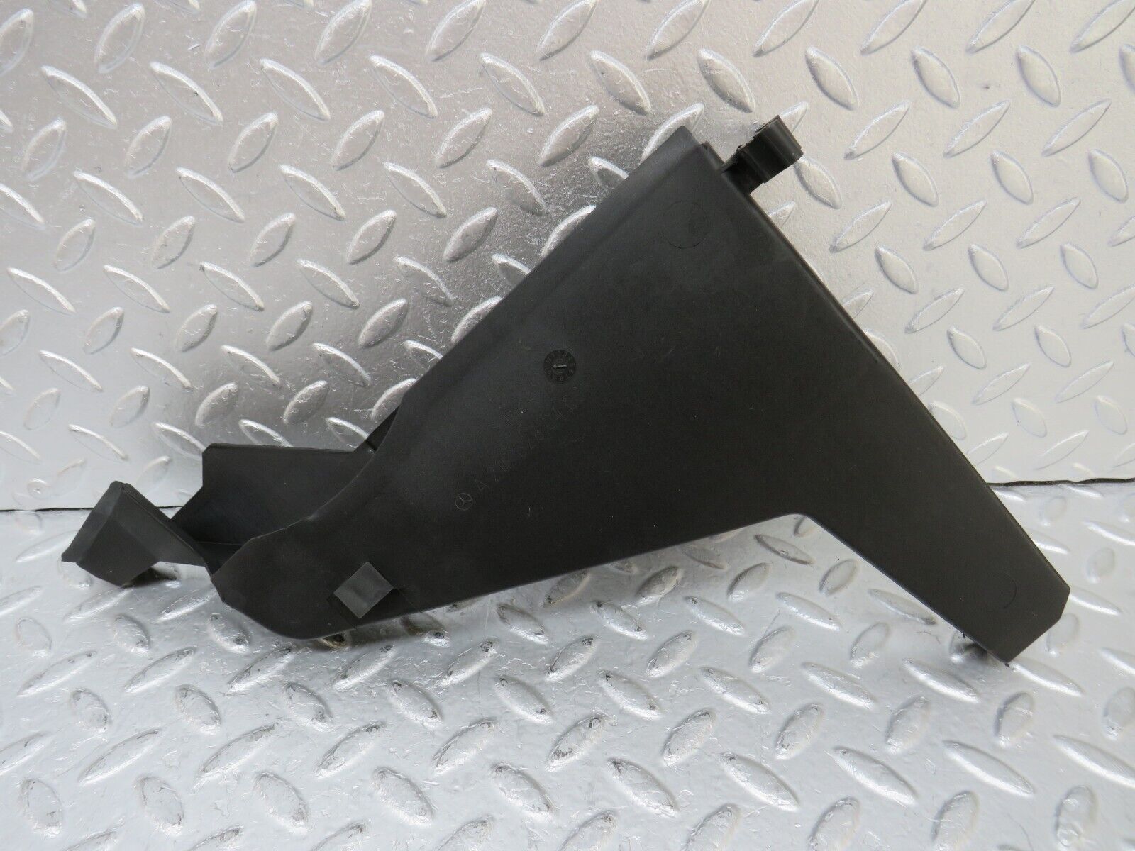 34996 Mercedes-Benz W210 320E Water Drain Pair 2106280369 2106280469