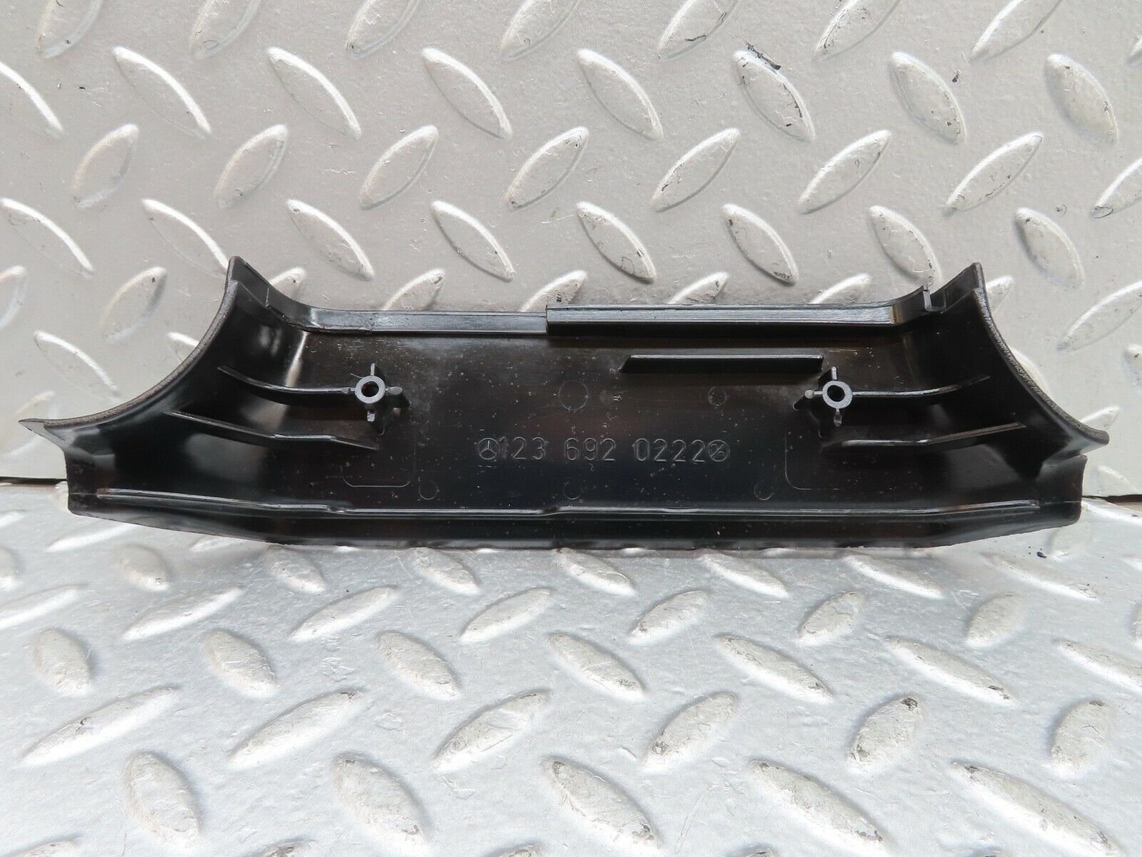 19144 Mercedes-Benz W123 300D B Pillar Bottom Cover Right Black 1236920222