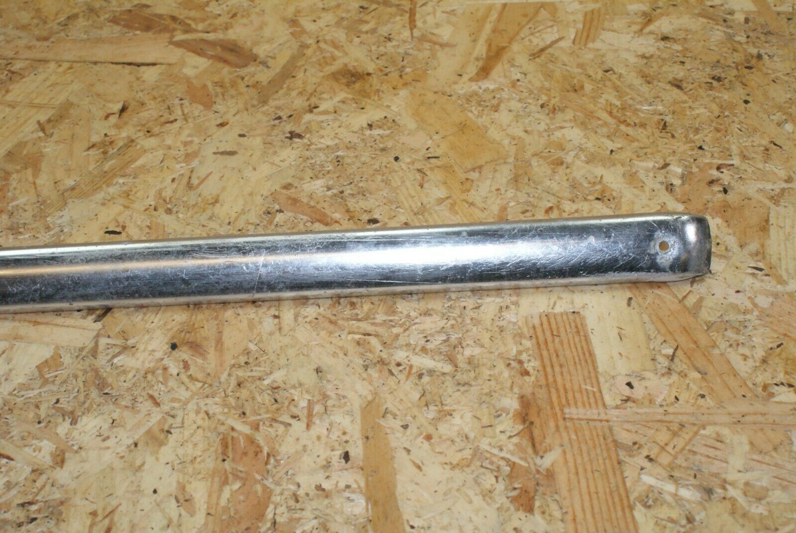 2296 Mercedes-Benz W105 219 PONTON Front Fender Wing Lower Chrome