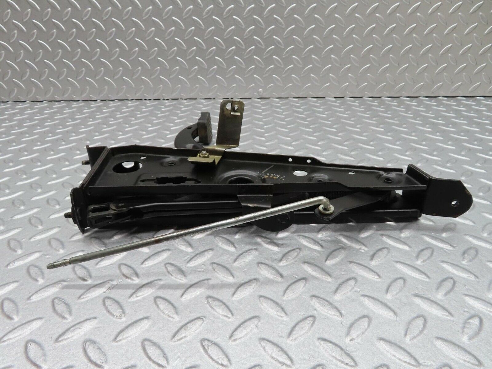 13991 Mercedes-Benz C107 280SLC Parking Brake Pedal