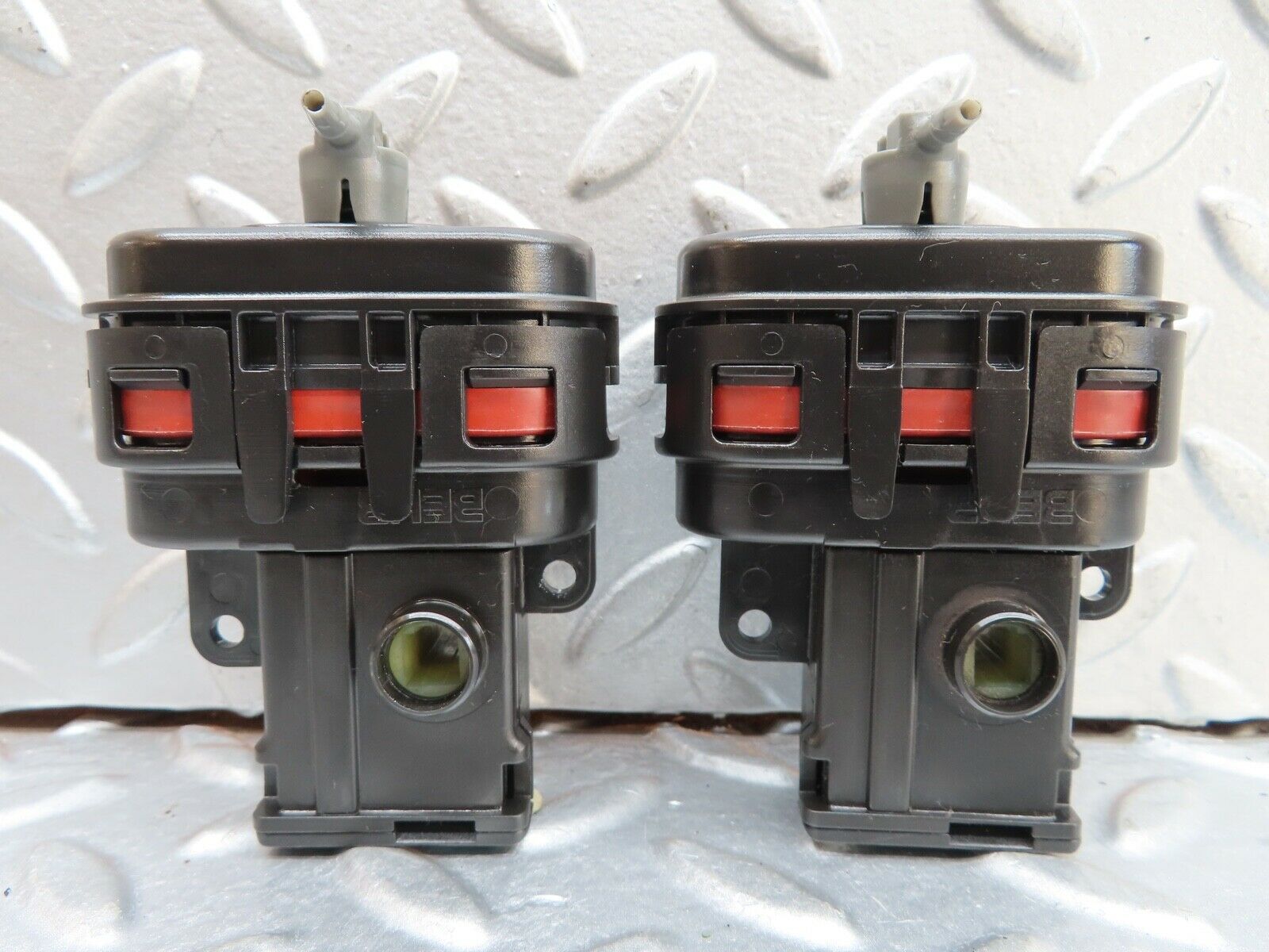 19366 Mercedes-Benz C140 CL420 Coupe 2x Heater Box Vacuum Actuator 9062600602