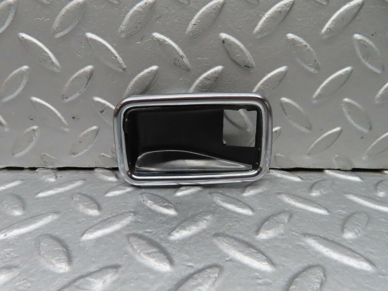 17959 Mercedes-Benz W123 200 Chrome Frame For Door Opener Left 1087660511