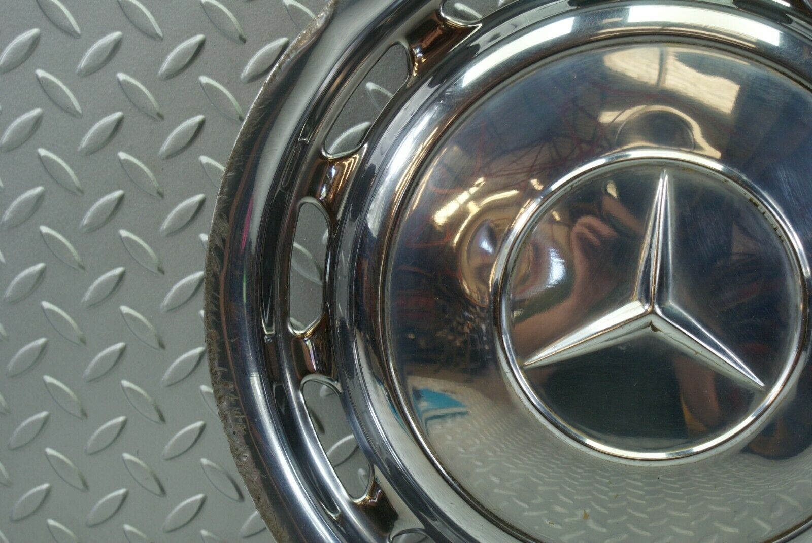 3140 Mercedes-Benz C107 350SLC Coupe Coupe Wheel Trim Hub Cap 14