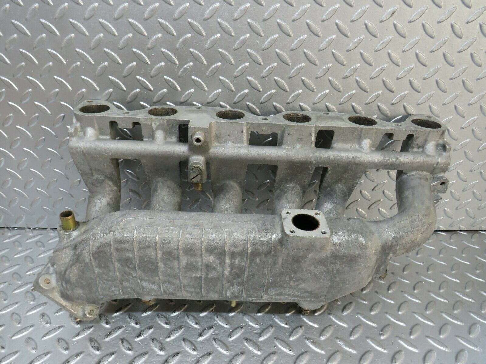 23680 Mercedes-Benz W114 280E Intake Manifold 1101411201