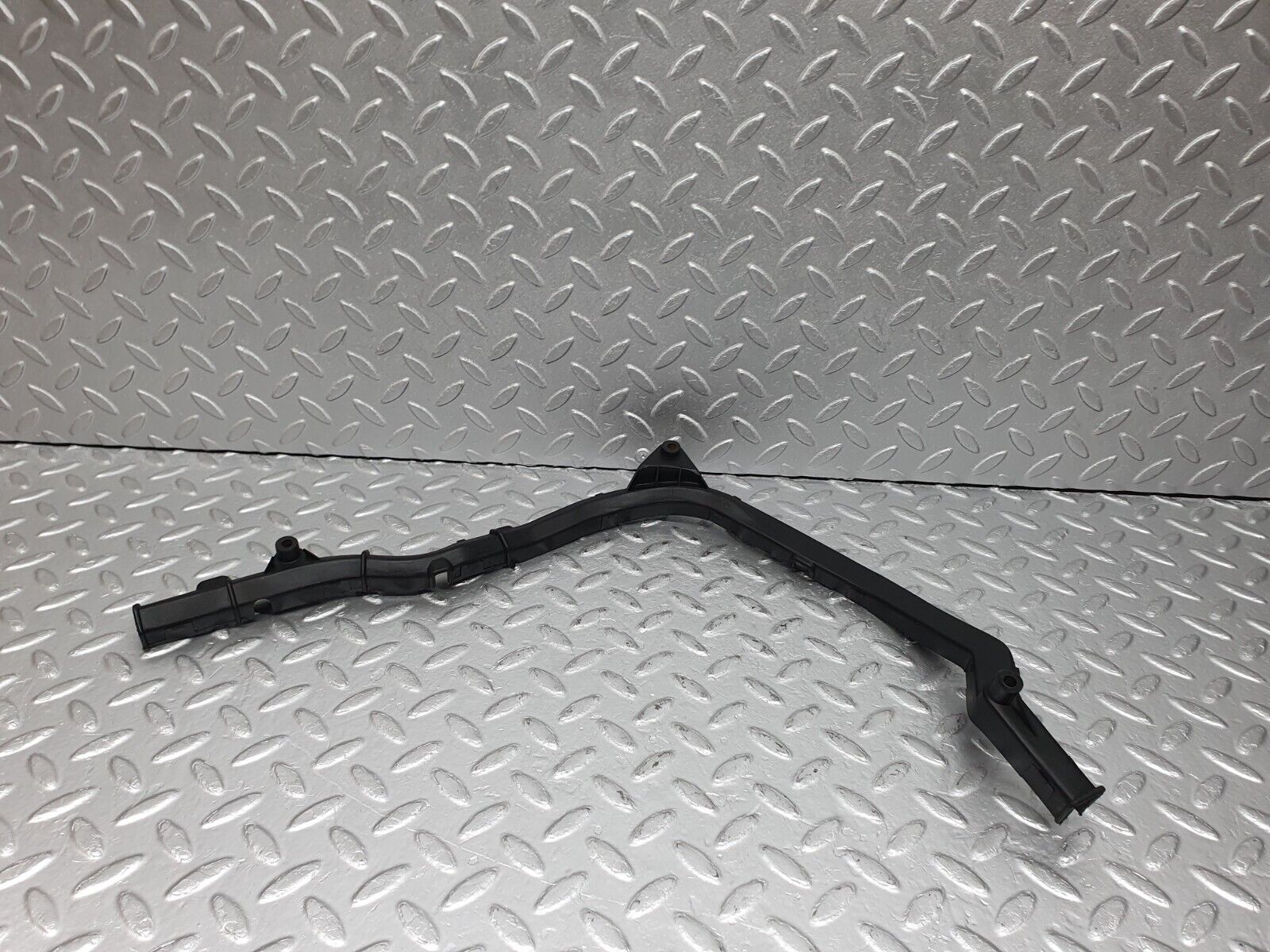 41070 Mercedes-Benz W126 300SE Engine Wire Bracket Holder 1031590213