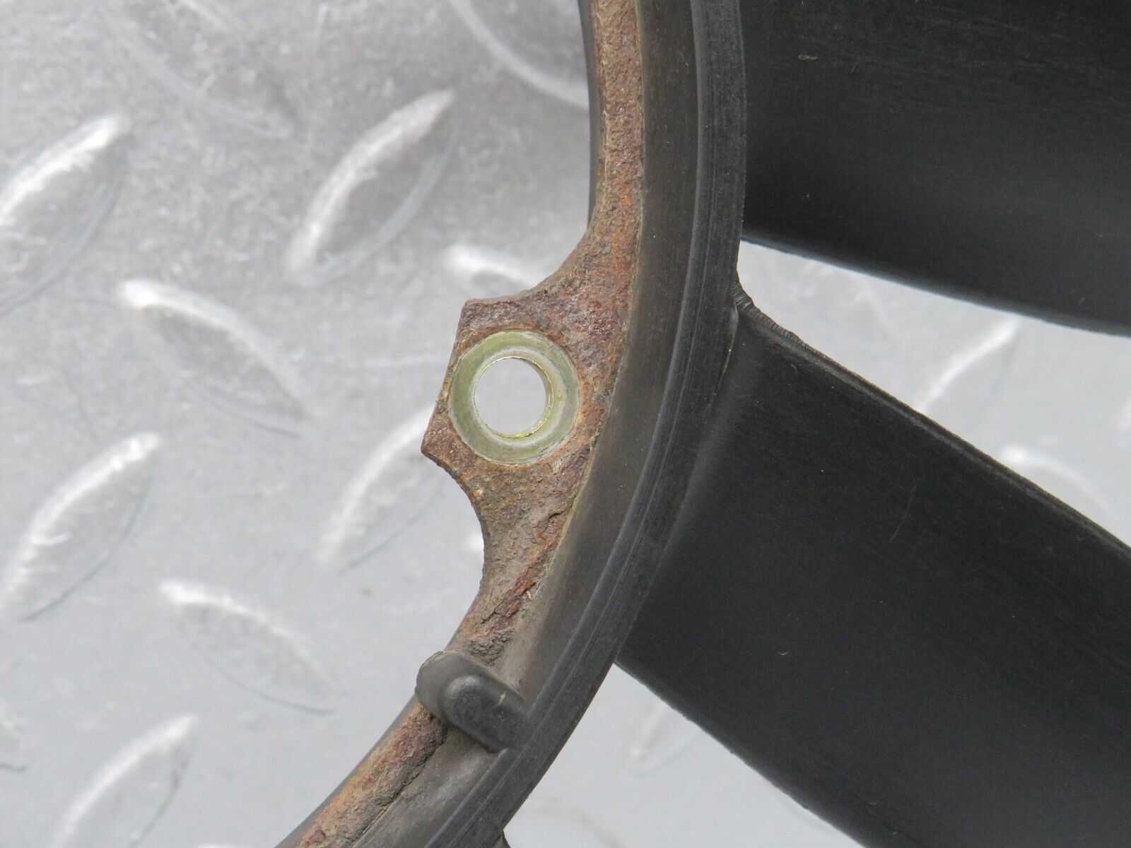 38760 Mercedes-Benz W201 190E 2.6L Engine Cooling Fan 1032000323