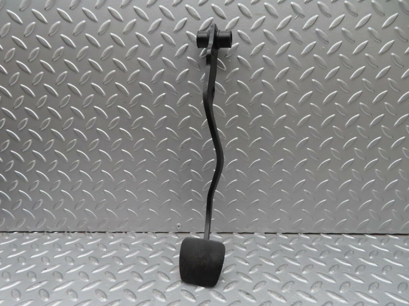 12442 Mercedes-Benz W108 280SE 3.5 Brake Pedal