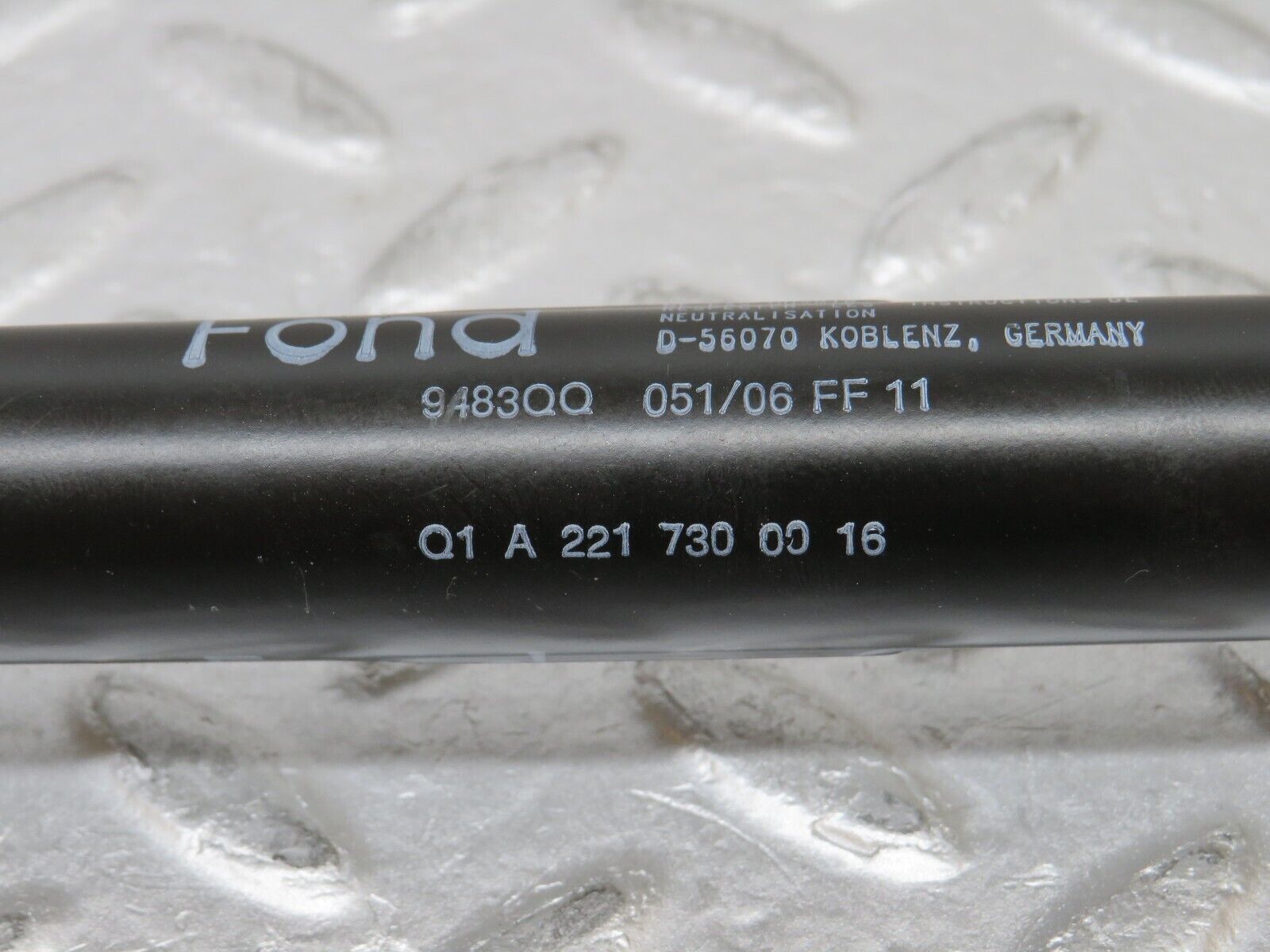 35244 Mercedes-Benz W221 Rear Left Door Stopper Strut 2217200016