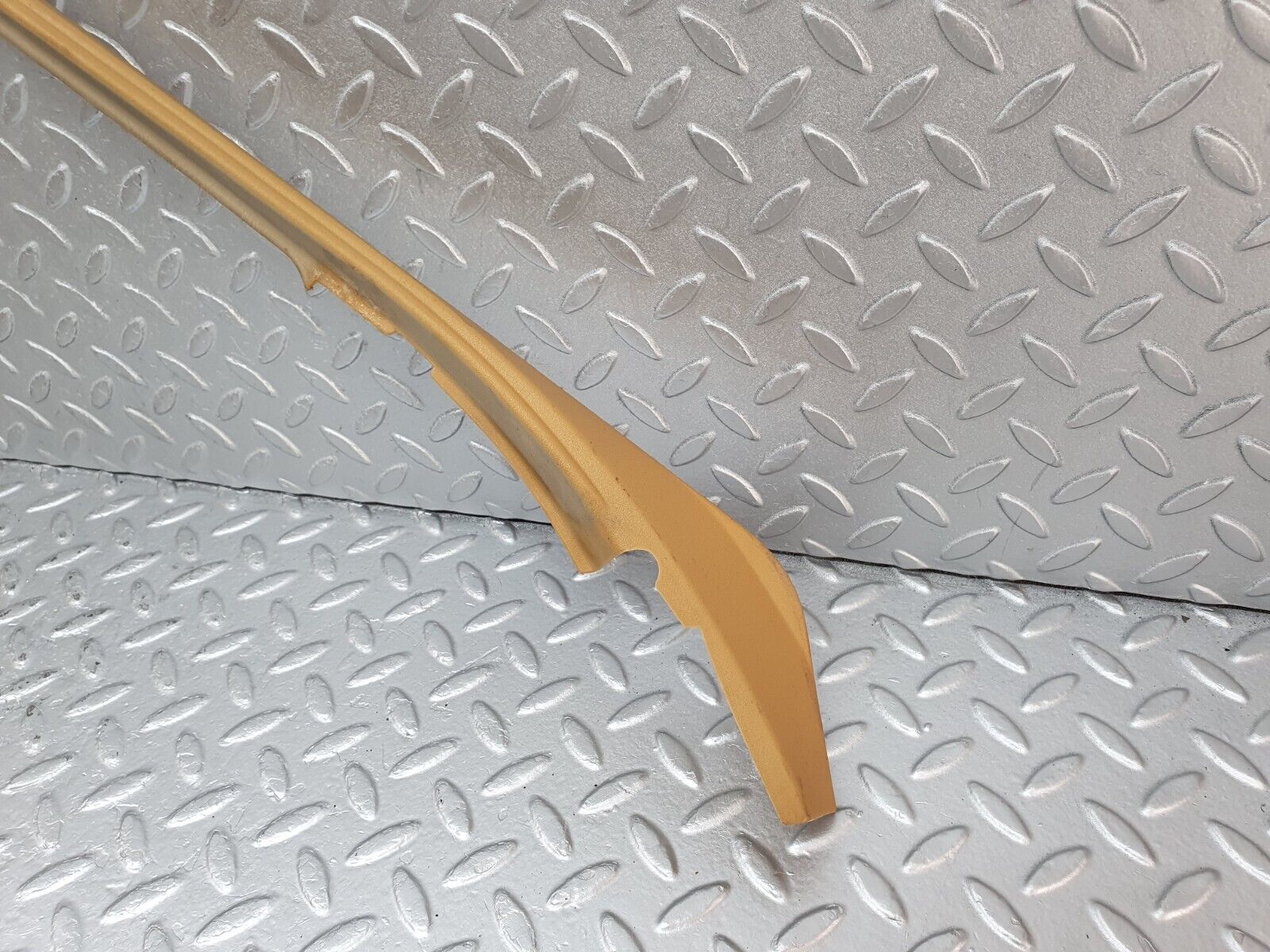 41571 Mercedes-Benz W124 200E Front Left Door Window Frame Trim Palomino 1247350171