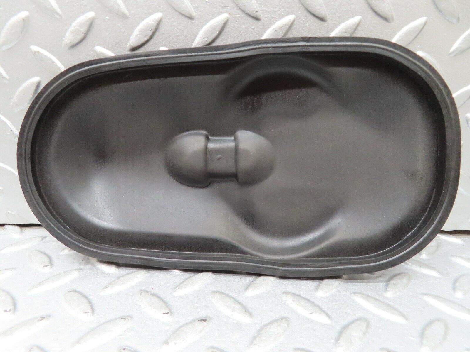 17540 Mercedes-Benz W116 450SEL Left Headlight Access Panel