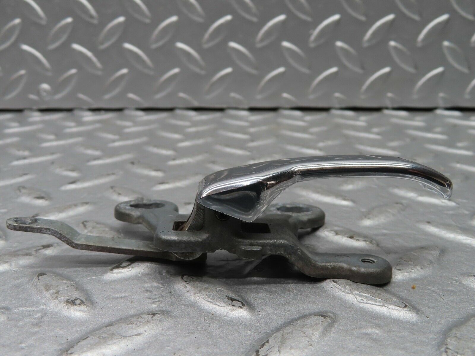 20243 Mercedes-Benz W114 280CE Coupe Right Interior Door Handle 1107660419