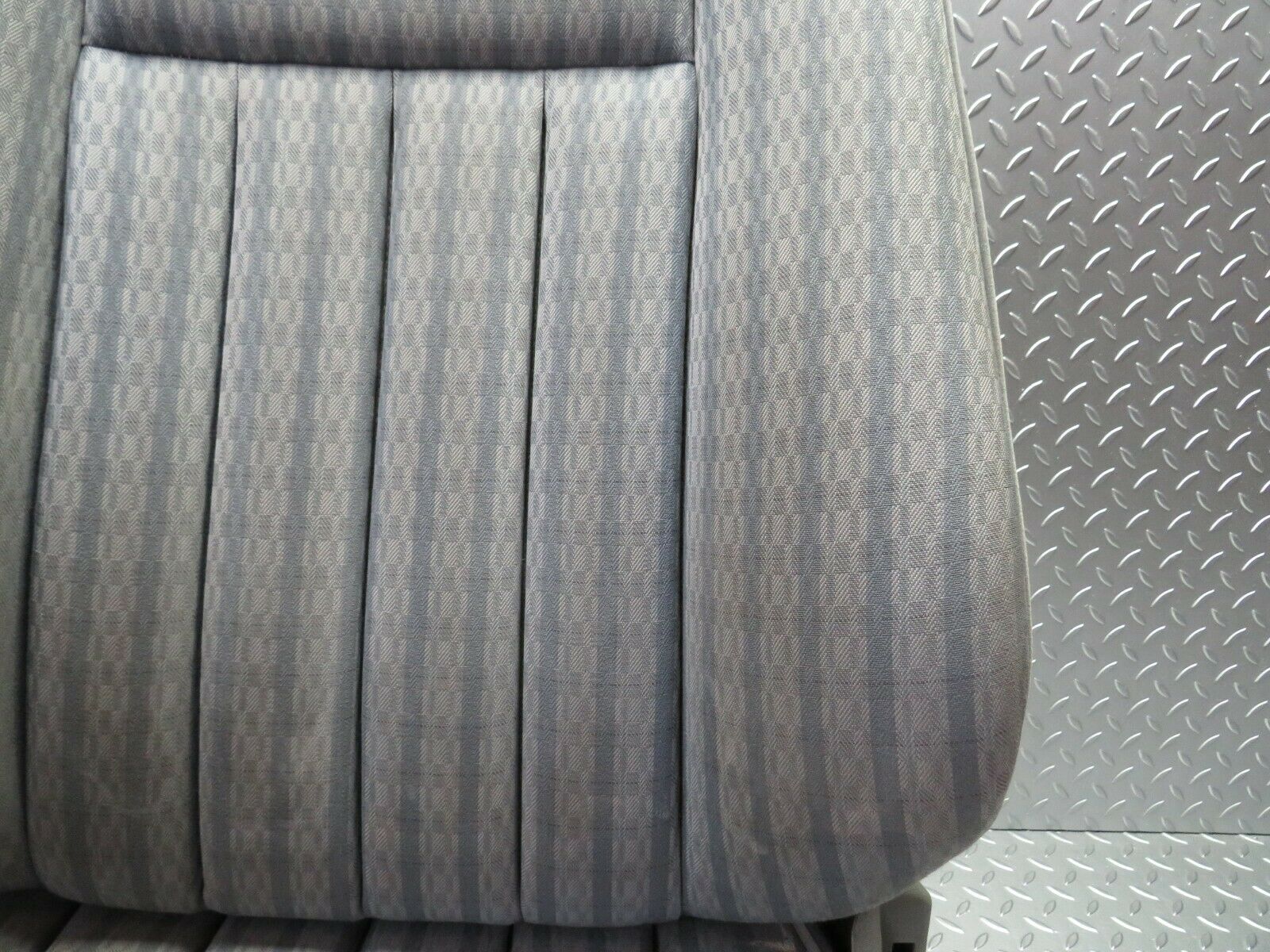 24371 Mercedes-Benz S124 220TE Wagon Front Right Seat