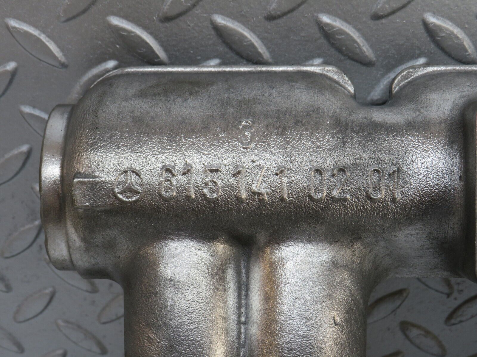 35927 Mercedes-Benz 240D OM616.912 Intake Manifold 6151410201