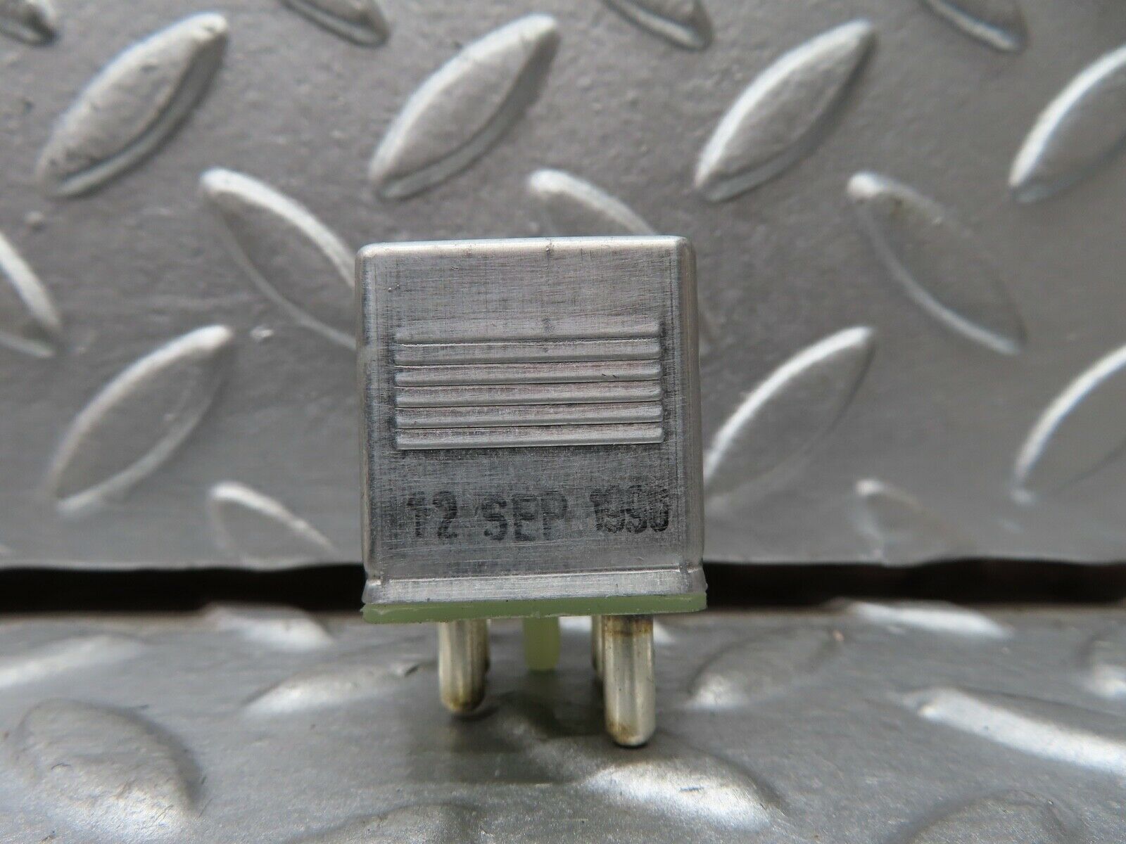 19710 Mercedes-Benz C140 CL420 Coupe Electric Window Relay 0015420219