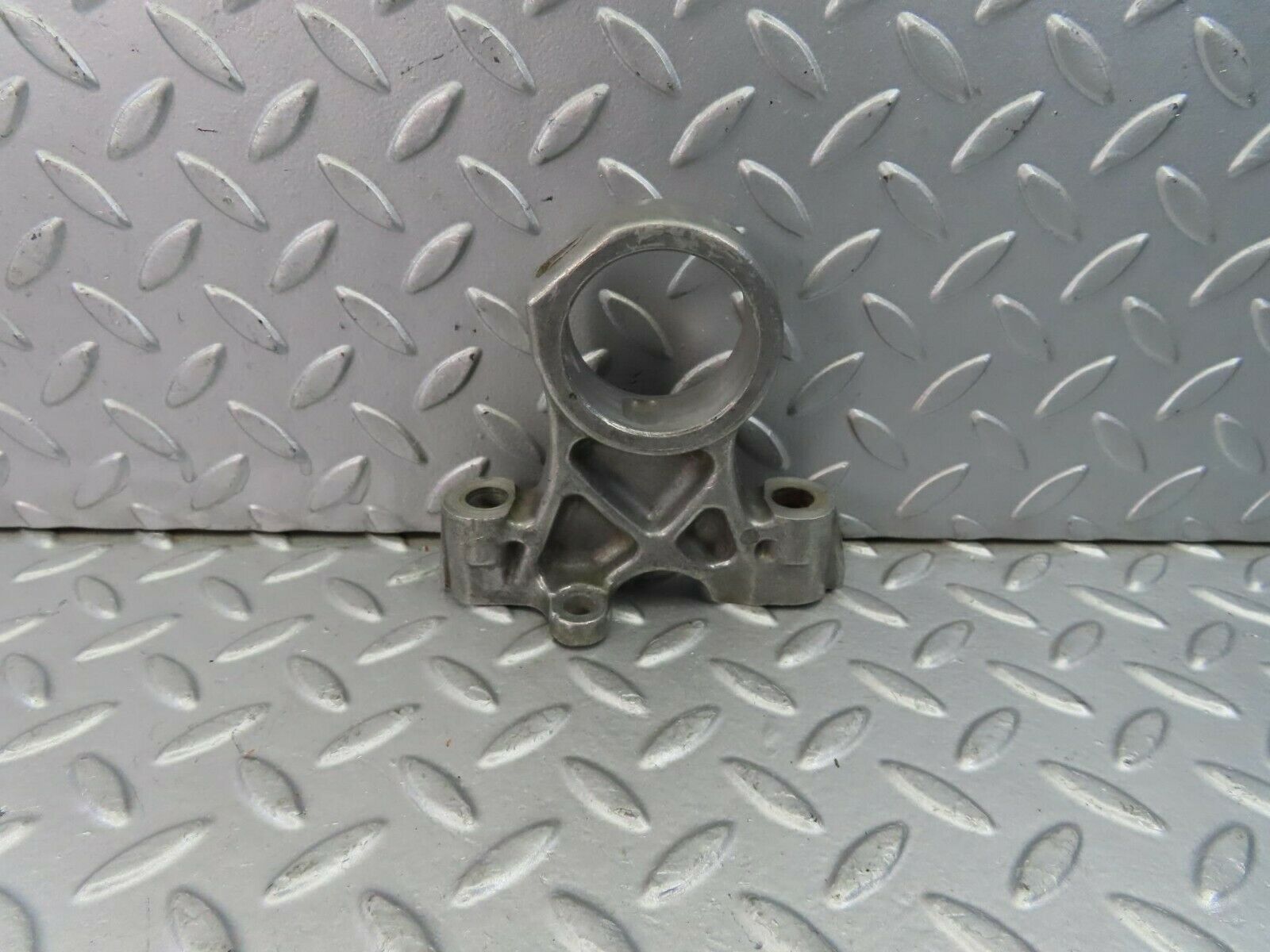 8999 Mercedes-Benz W108 Camshaft Tower Bearing 1140510916