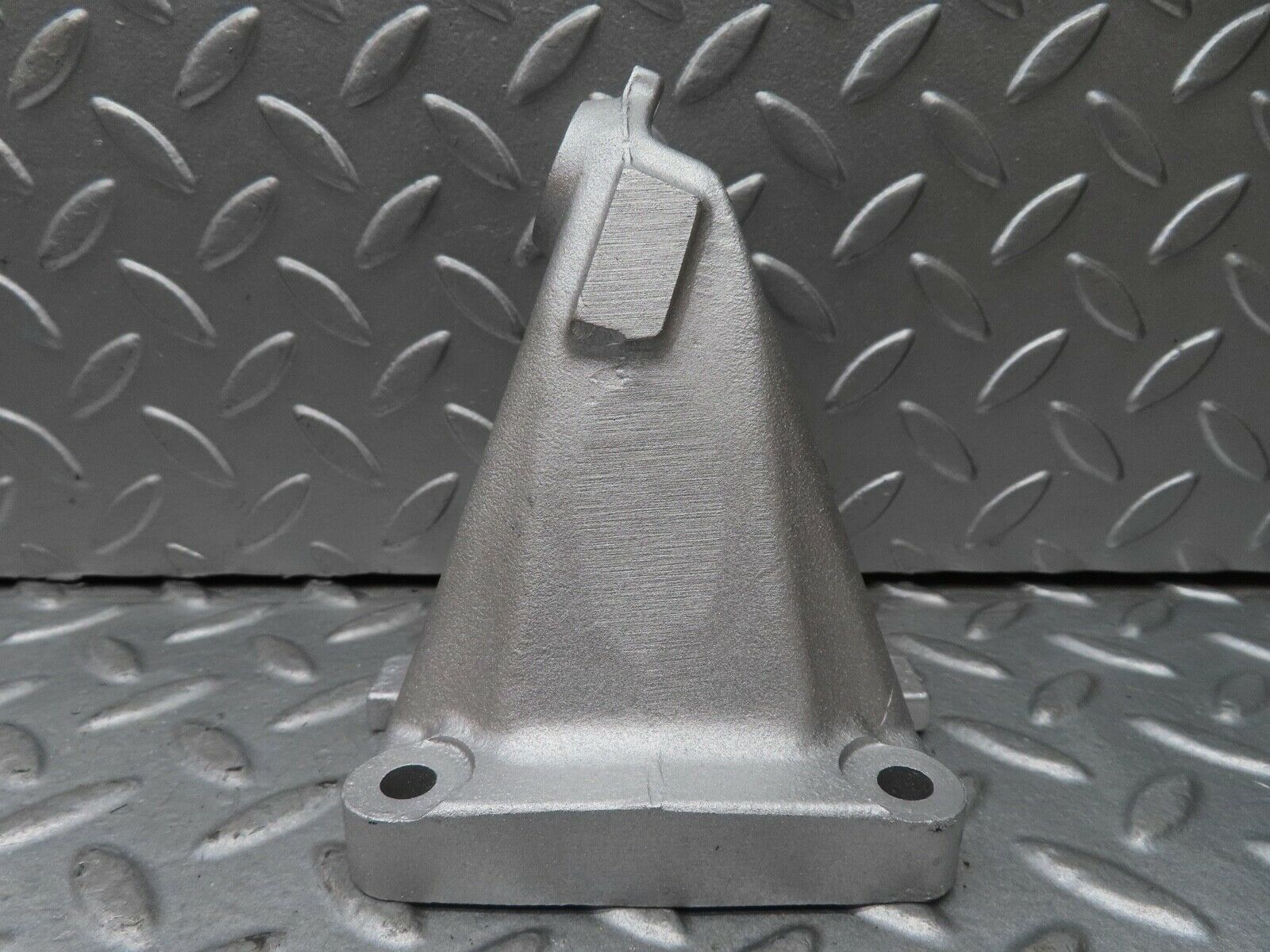 17303 Mercedes-Benz R129 300SL Coupe Engine Mount Bracket Right Side