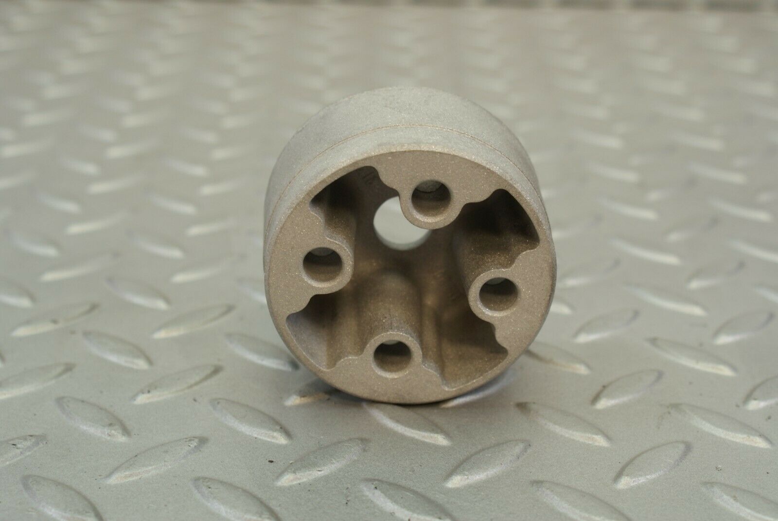 3074 Mercedes-Benz W115 220D Water Pump Spacer 1152050126