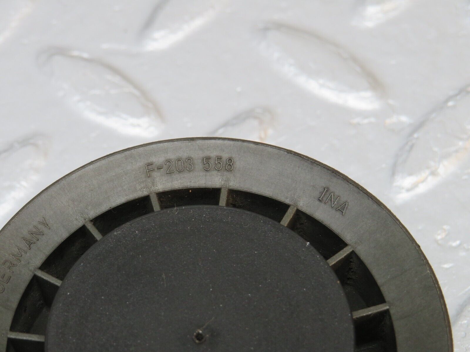 39746 Mercedes-Benz R129 320SL Coupe Belt Tensioner Pulley 6012001070