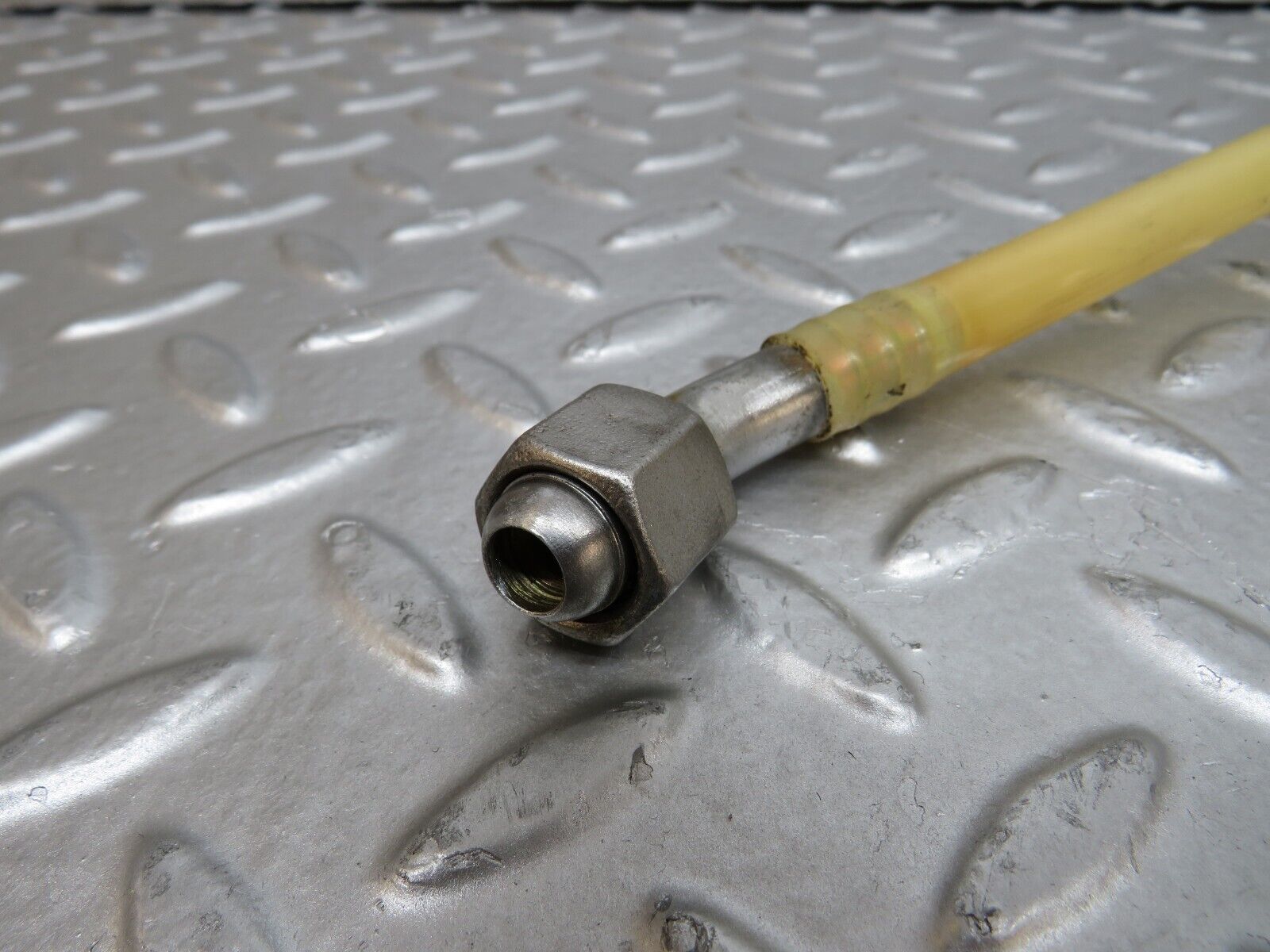 29772 Mercedes-Benz W123 230E Brake Servo Vacuum Pipe