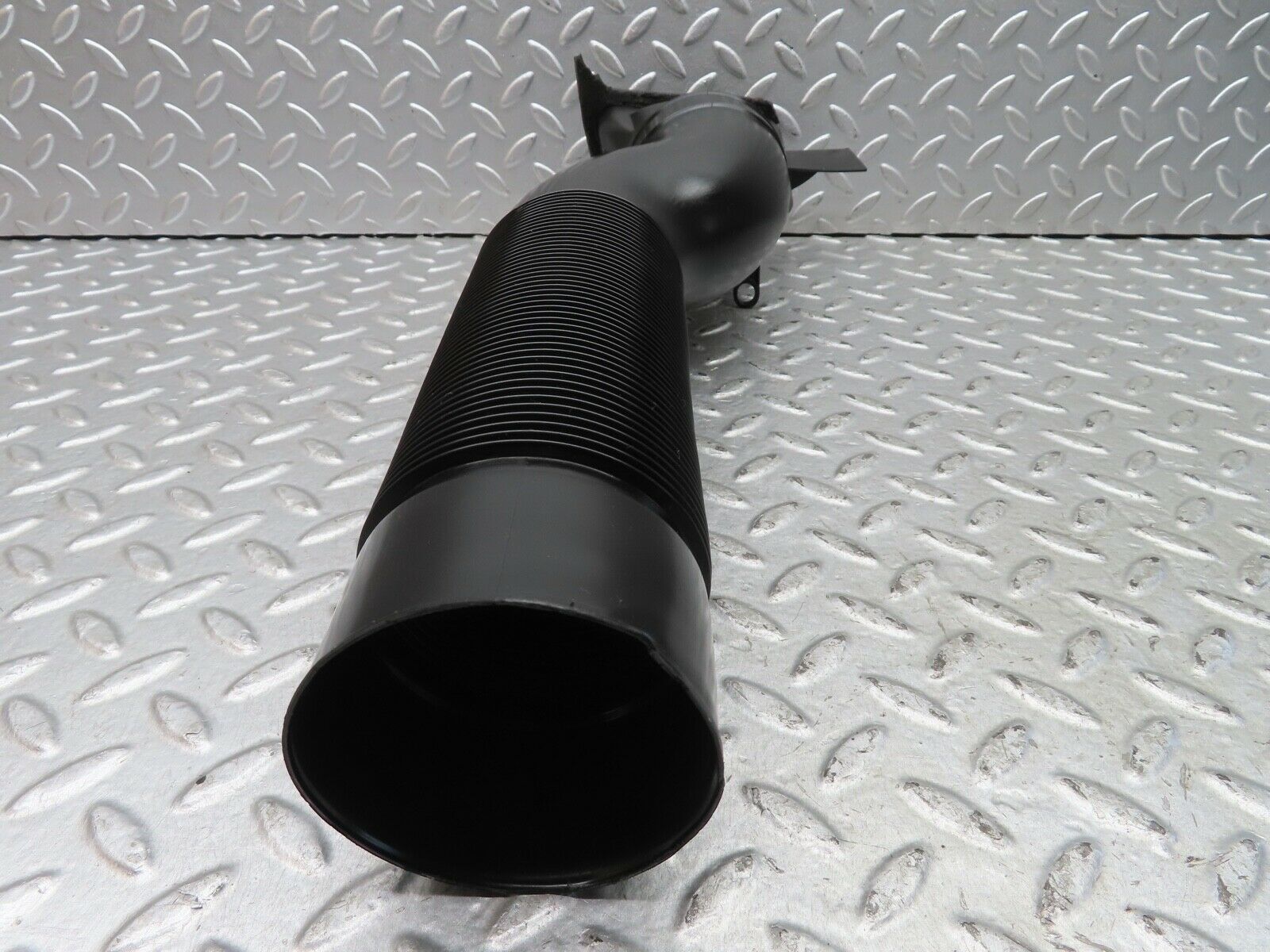 19345 Mercedes-Benz C140 CL420 Coupe Air Intake Hose Left Side 1190947582