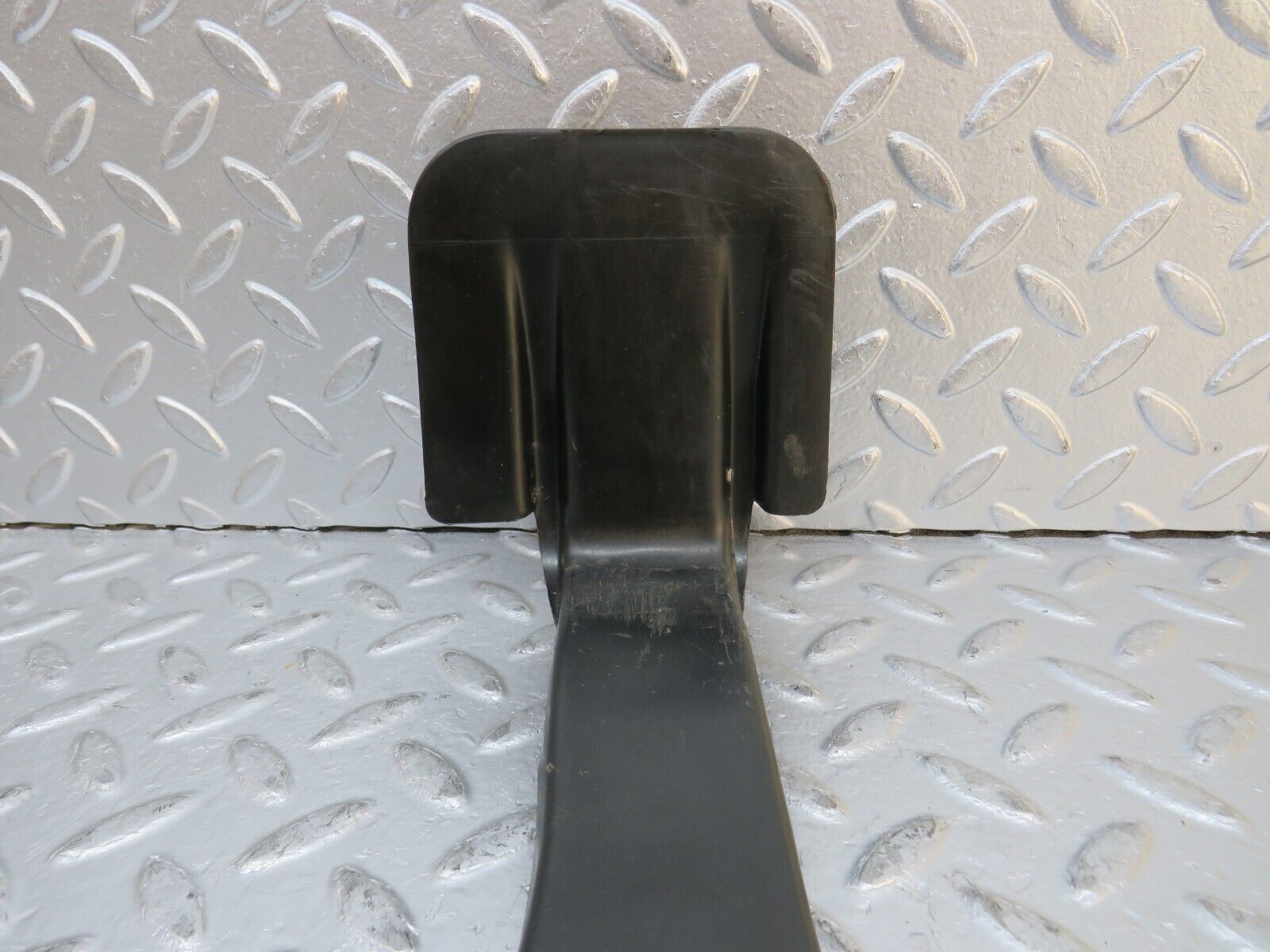 0458 Mercedes-Benz W123 230E Cable Channel Cover 1238210236