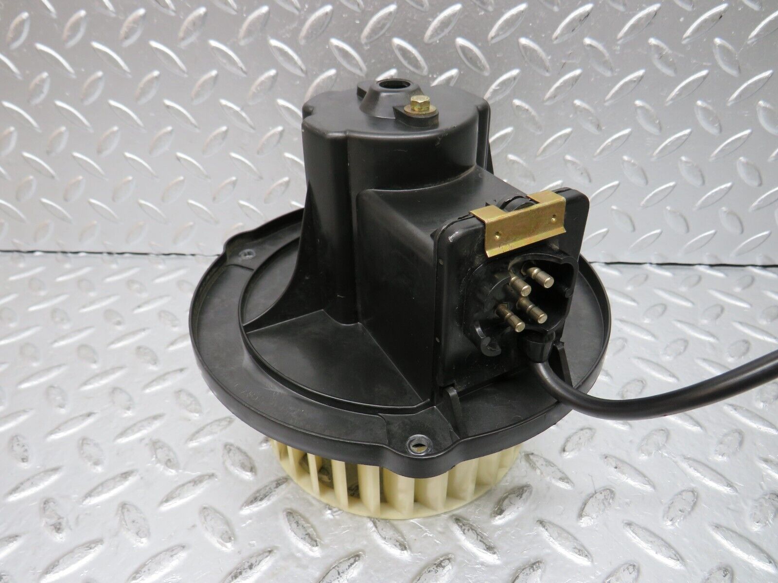 29801 Mercedes-Benz W123 230E Heater Blower Motor