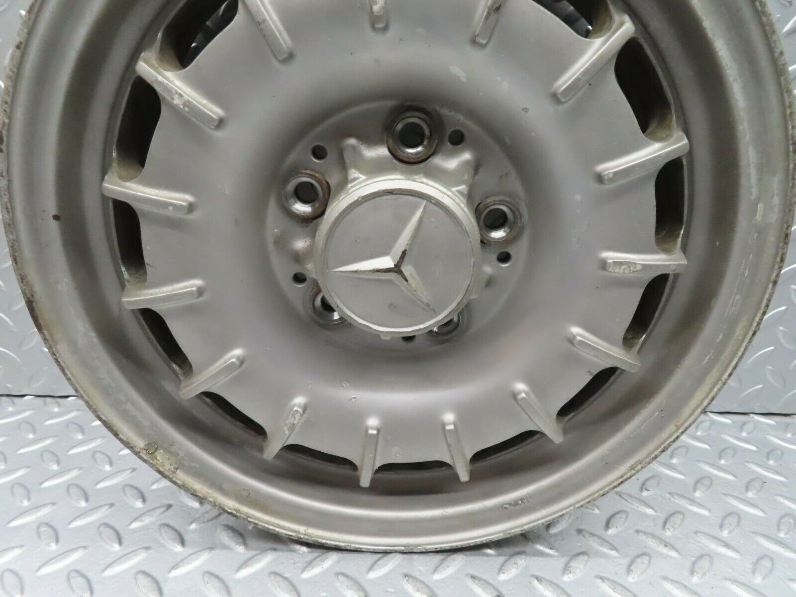 12139 Mercedes-Benz Alloy Wheel Mexican Hat 5.5Jx14H2 ET30 1234001702