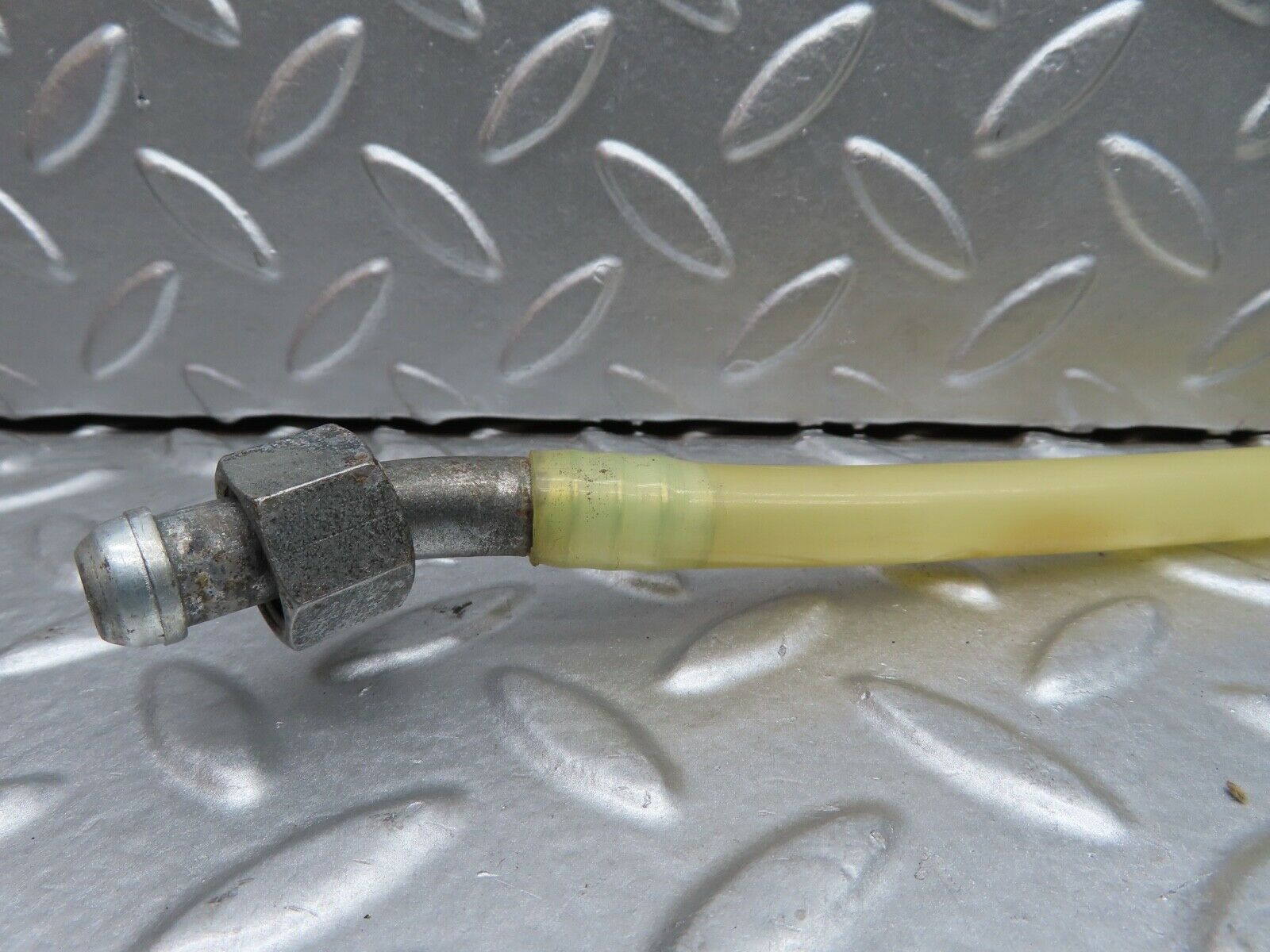 20911 Mercedes-Benz W114 250CE Coupe Brake Servo Vacuum Pipe