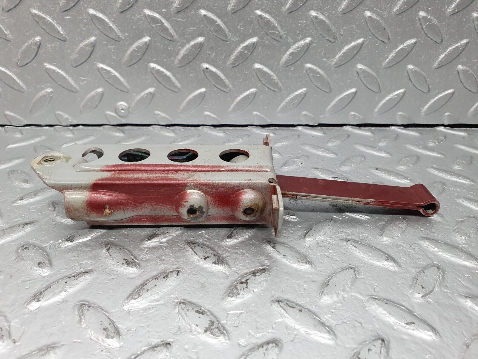 41077 Mercedes-Benz W126 300SE Door Safety Check Strap Rear