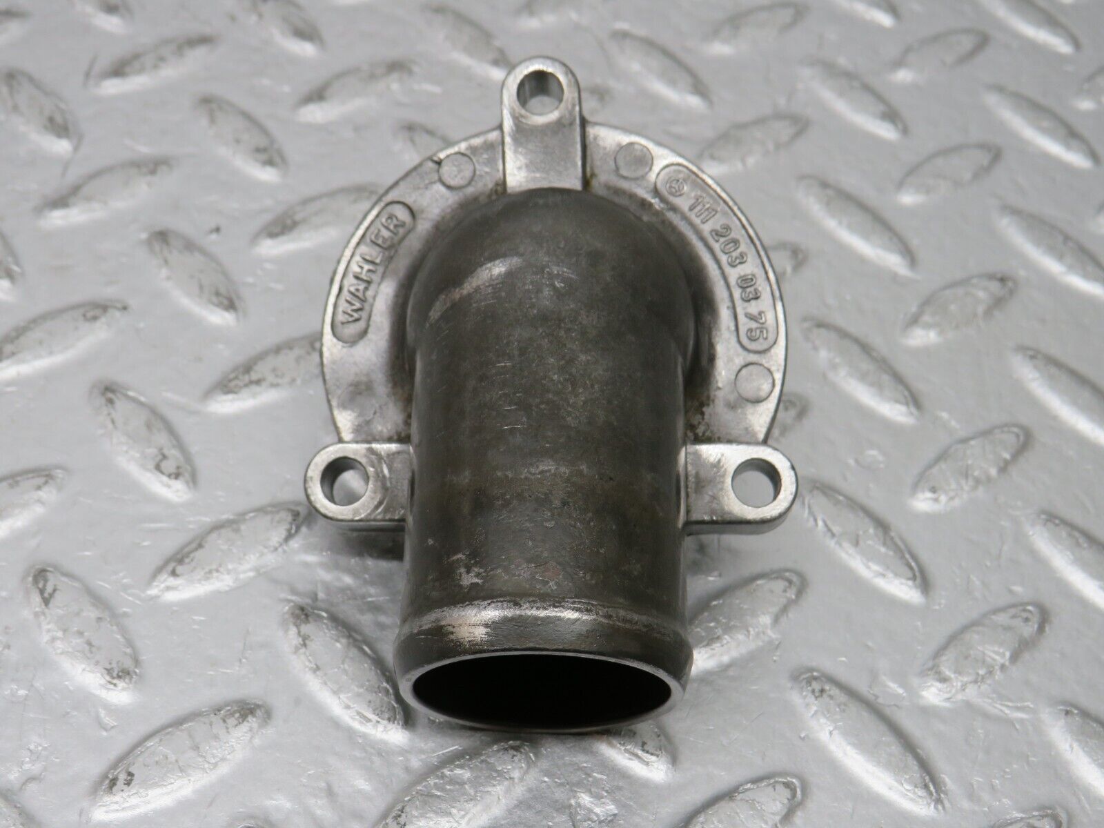 33438 Mercedes-Benz W202 C180 Thermostat Housing Pipe Hose Flange 1112030375