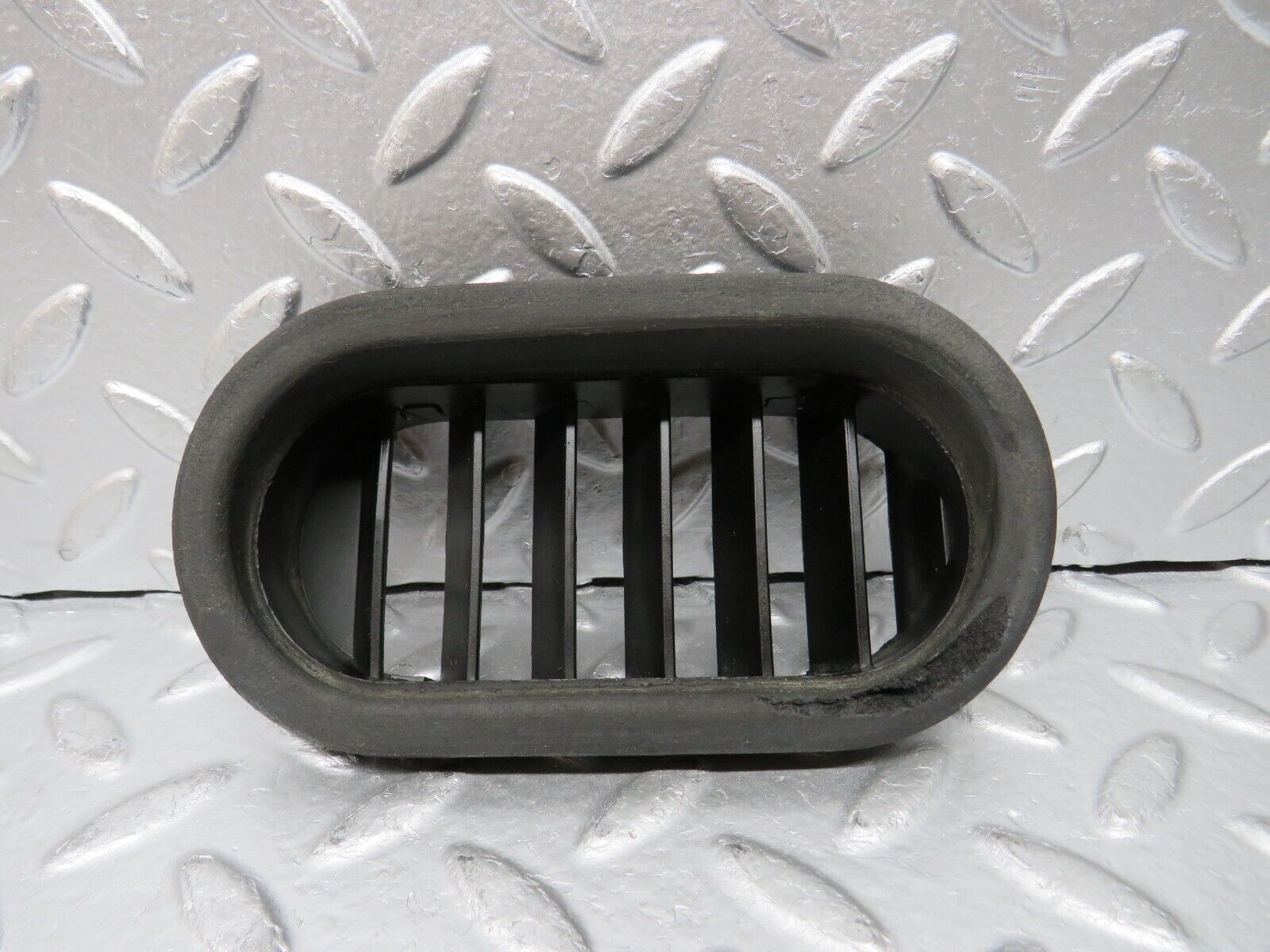 29989 Porsche 924 Left Door Air Vent 477819179