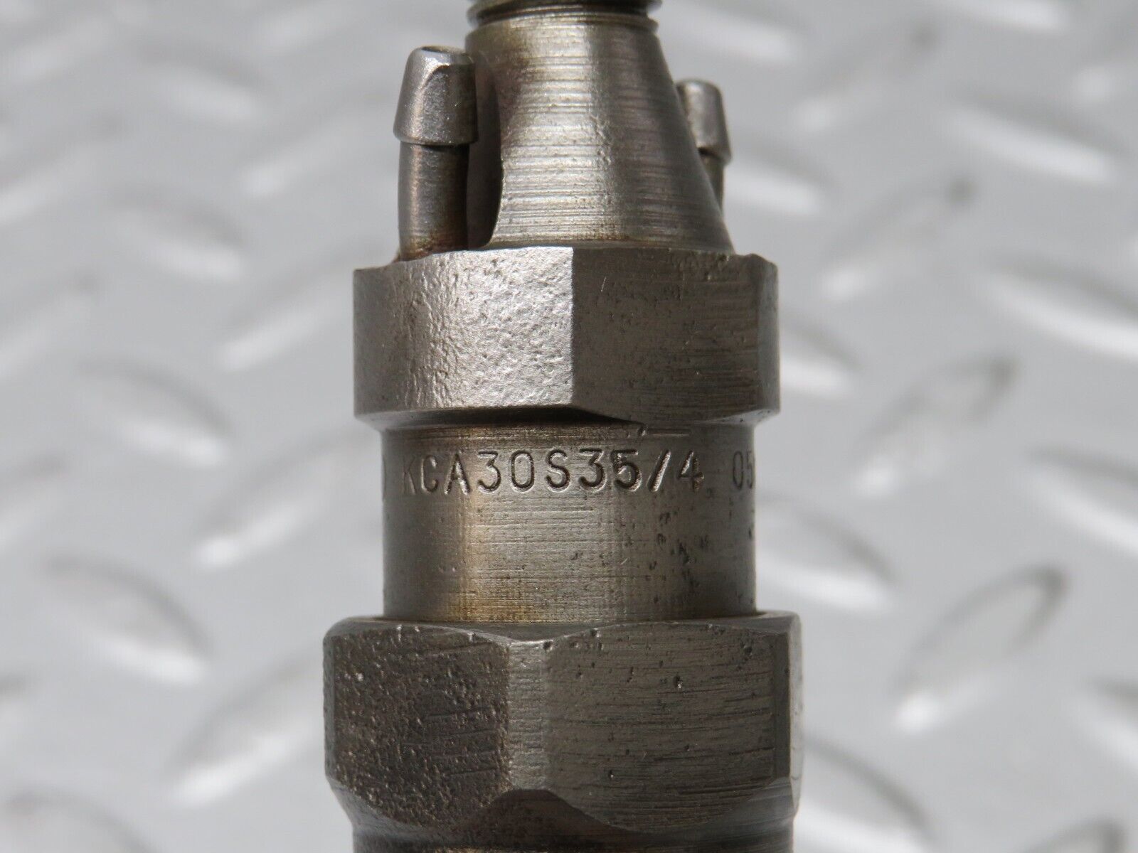 35892 Mercedes-Benz 240D OM616.912 Diesel Fuel Injector Bosch KCA30S35/4