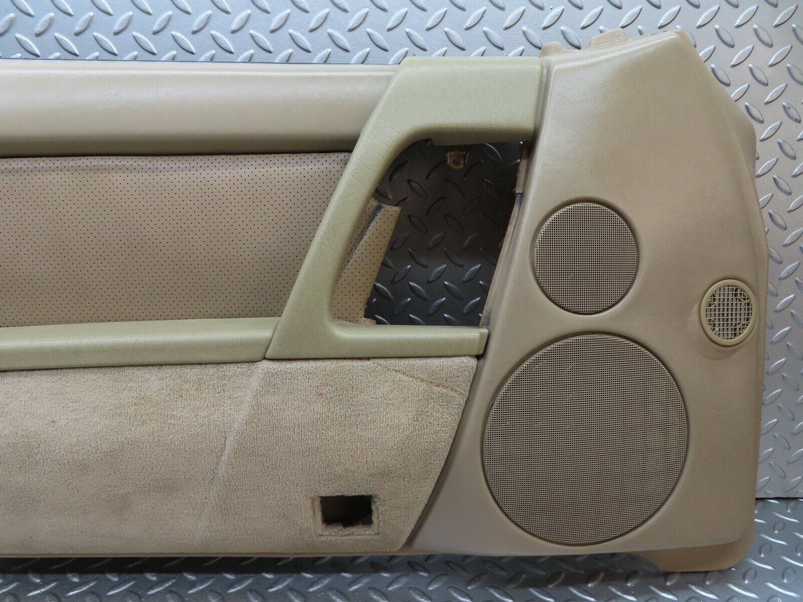 19939 Mercedes-Benz R129 300SL Coupe Left Door Card Cream