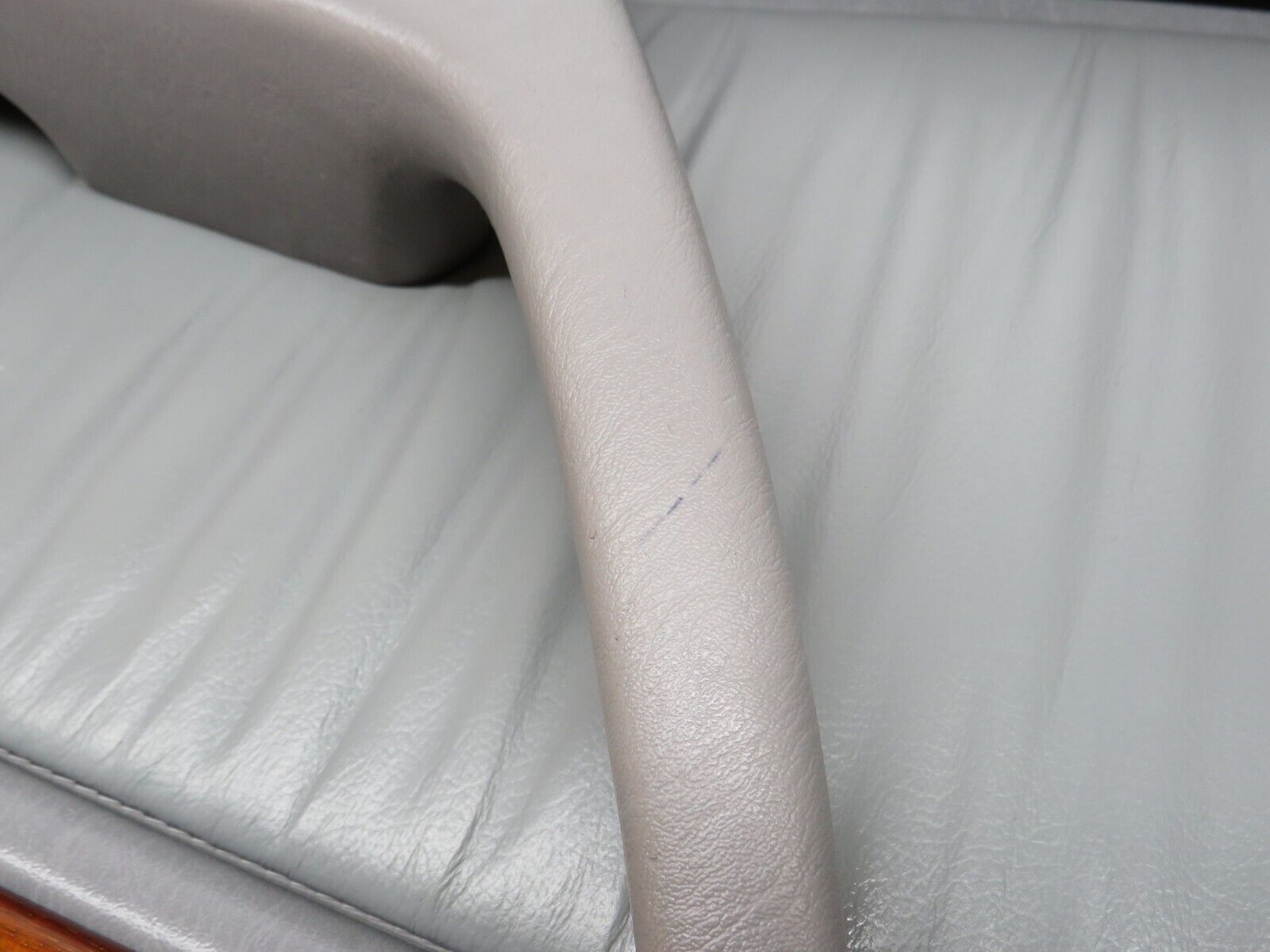 31178 Mercedes-Benz S124 220TE Wagon Front Right Door Card Grey