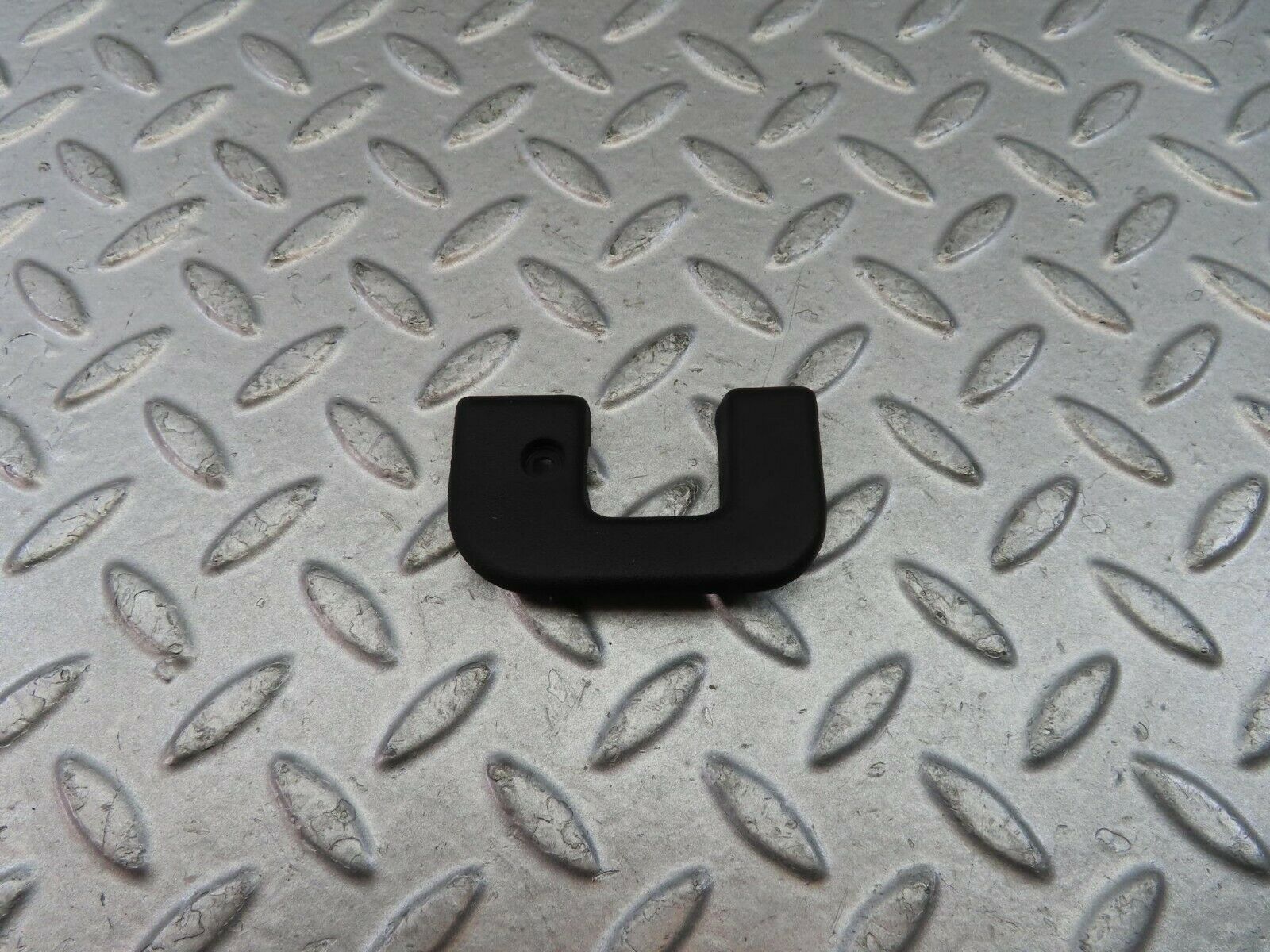 9517 Mercedes-Benz C124 300CE Coupe Left Interior Door Latch Trim