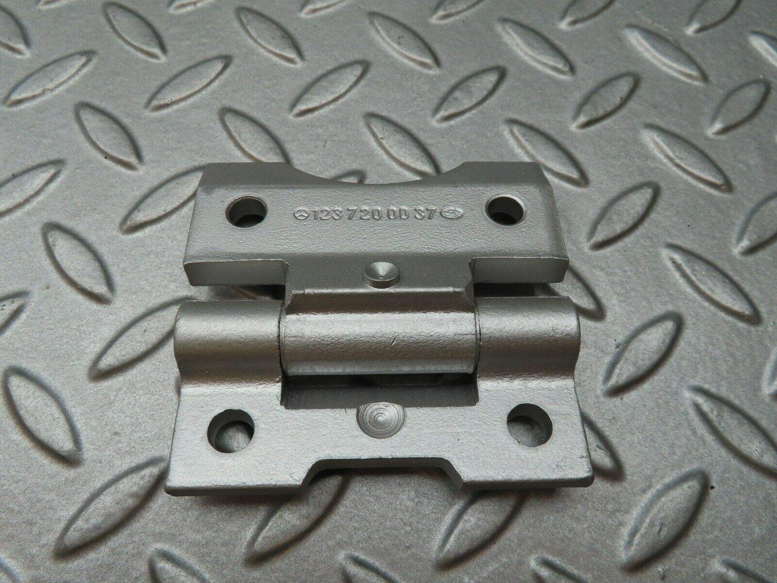 4497 Mercedes-Benz W123 230E Door Hinge 1237200037