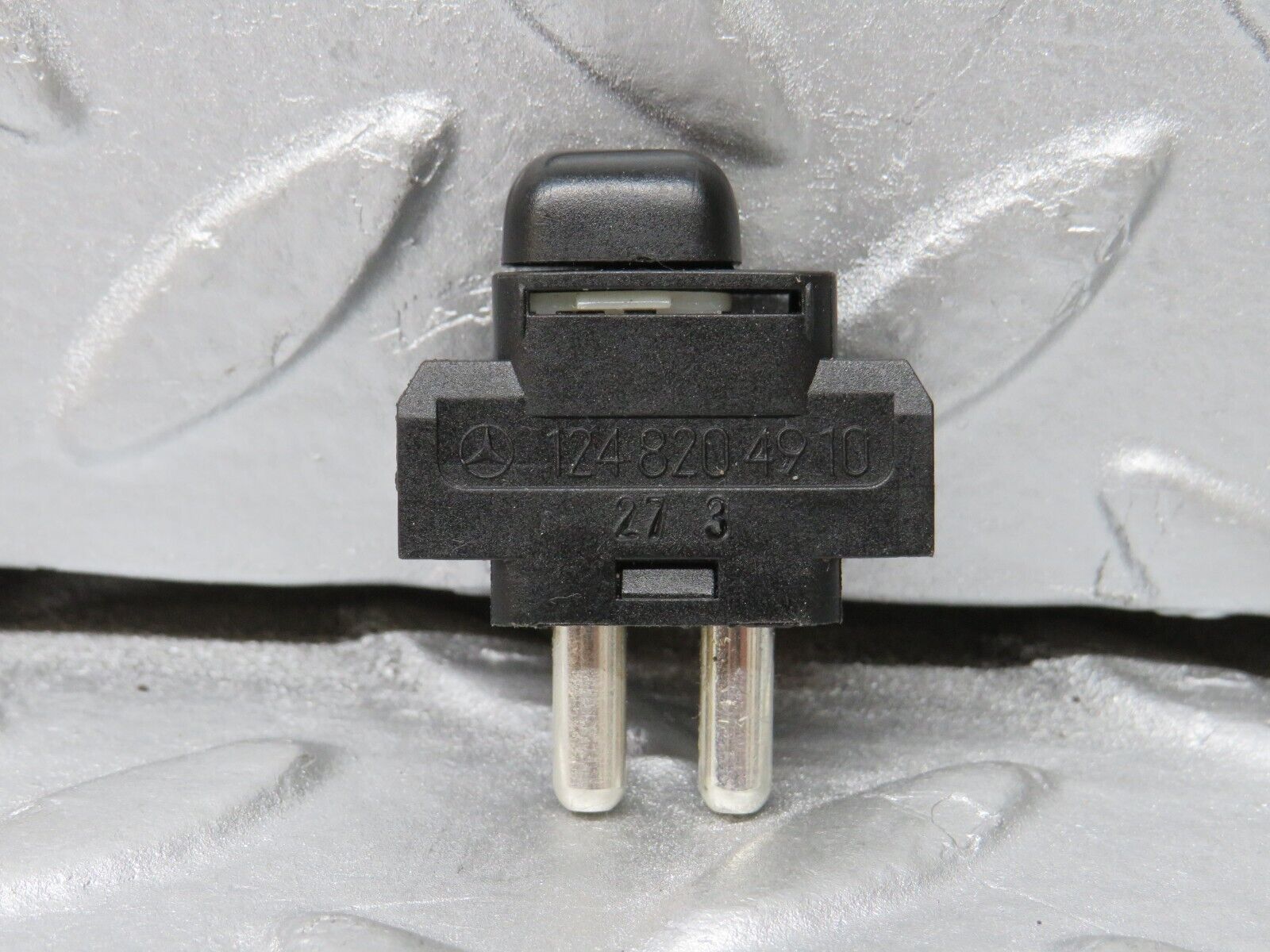 38140 Mercedes-Benz A124 320E Cabriolet Child Lock Control Switch 1248204910