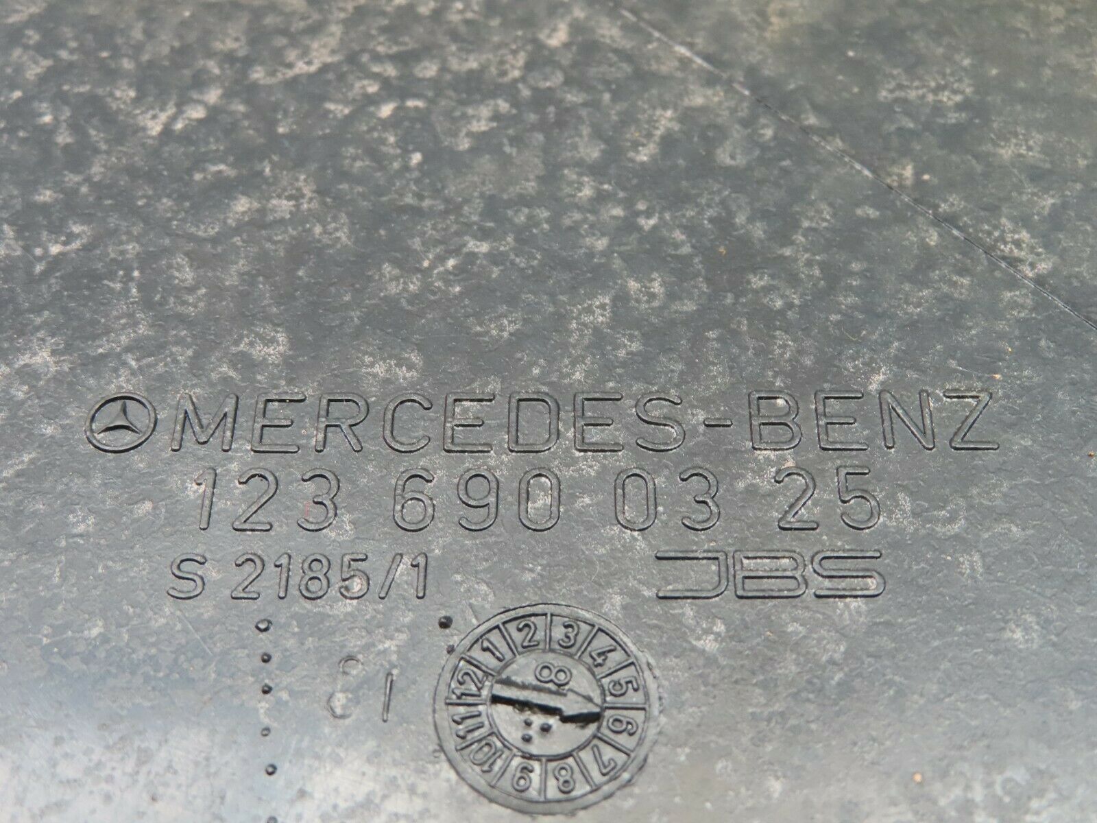 5829 Mercedes-Benz W123 200 C Pillar Cover Panel Left Palomino 1236900325