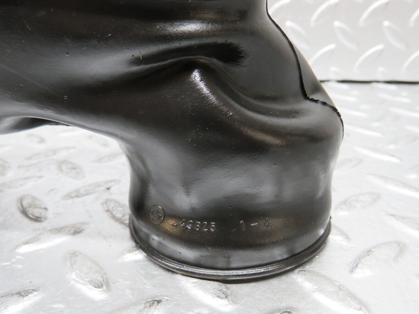 26988 Mercedes-Benz W123 240D Air Duct Rubber Hose 1238320988