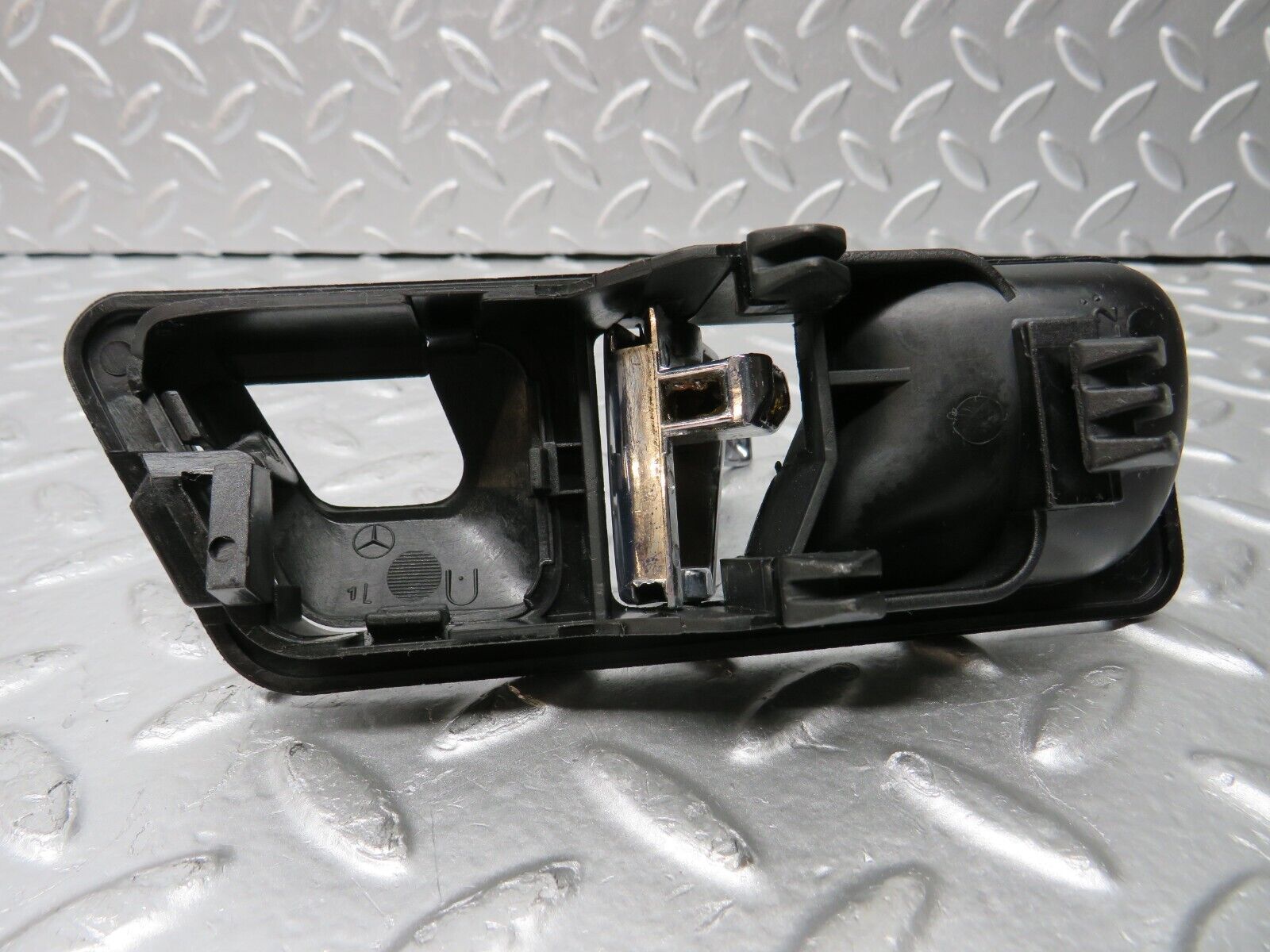 30586 Mercedes-Benz W201 190E 2.0L Left Interior Door Handle 2017660164