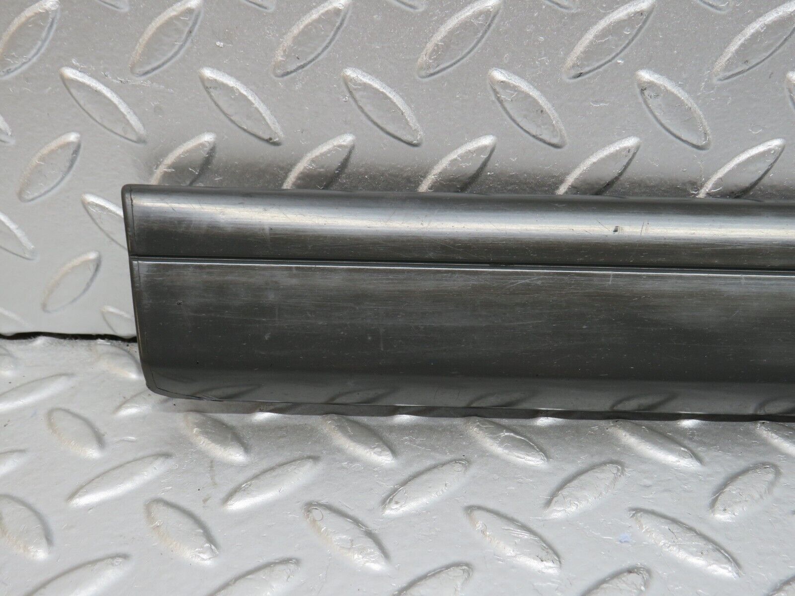 33960 Mercedes-Benz W124 260E Rear Left Door Lower Moulding Trim